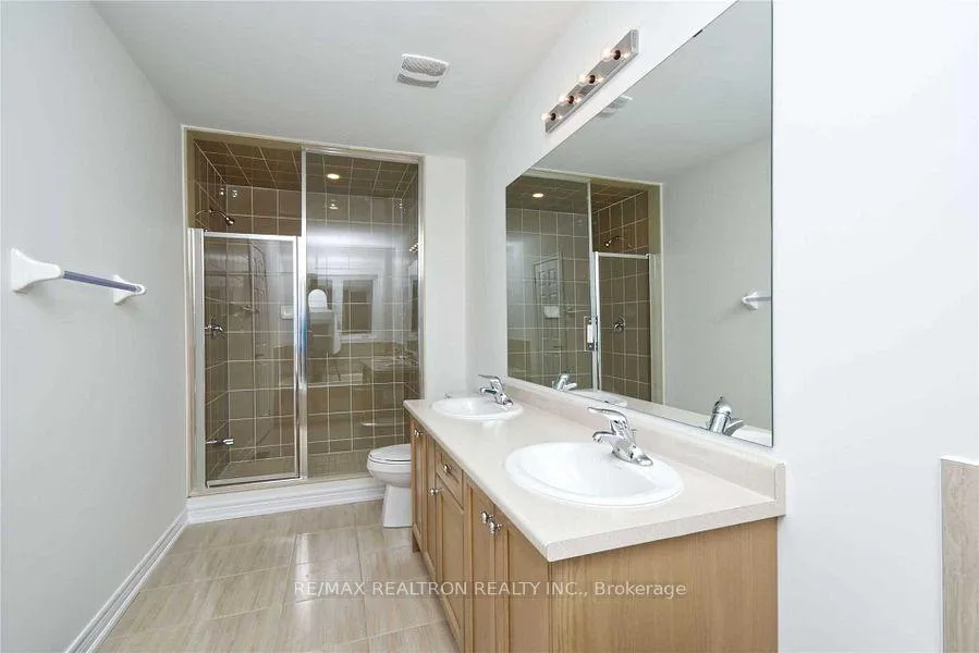 Photo 13 of 2465 Hibiscus Drive, Pickering, Rural Pickering — HOMEH