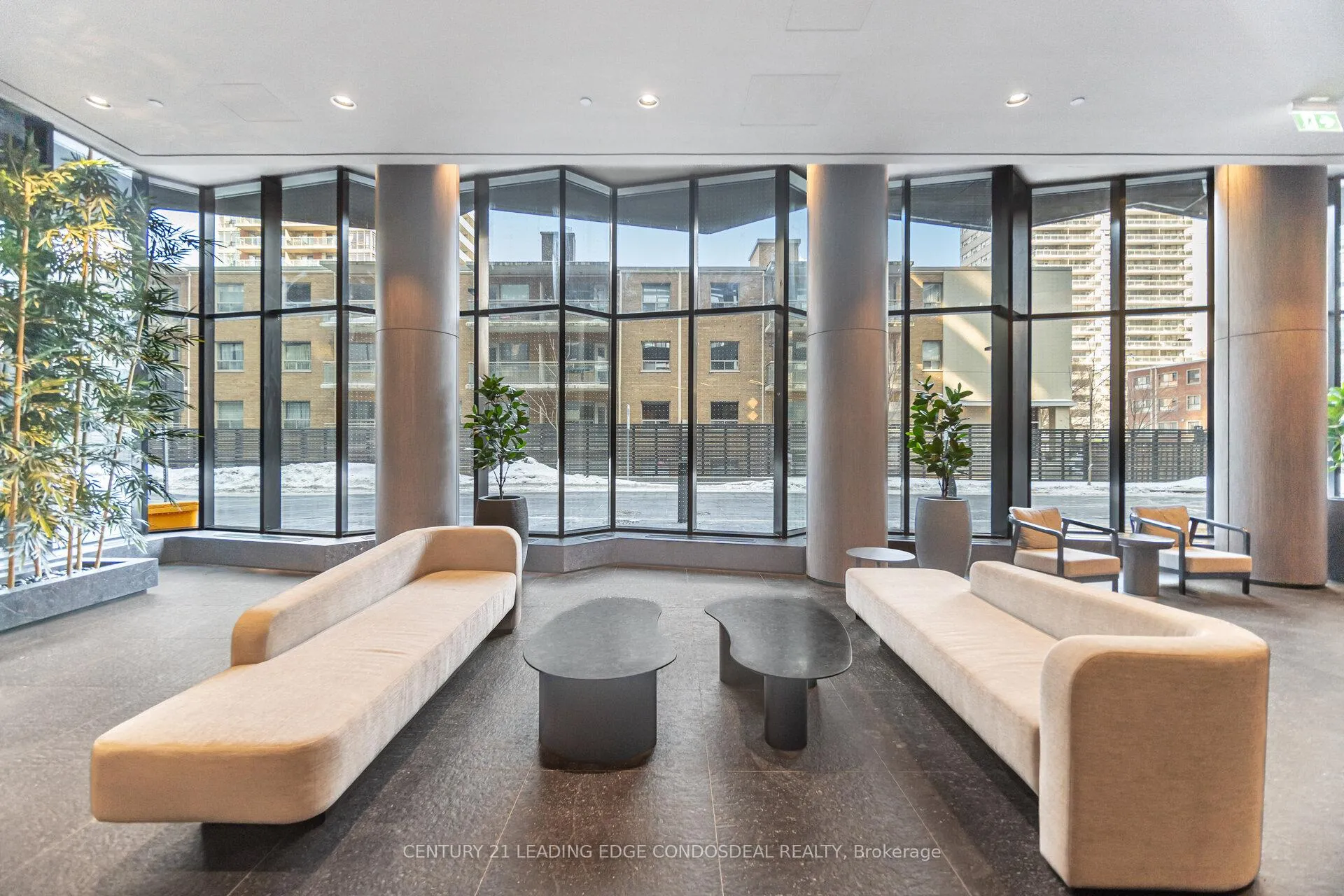 Photo 7 of Unit 2411, 110 Broadway Avenue, Toronto, Mount Pleasant West — HOMEH
