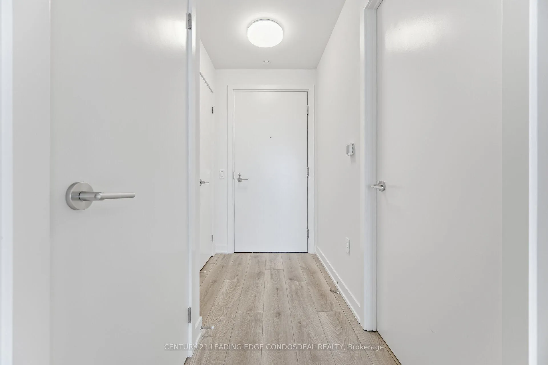 Photo 11 of Unit 2411, 110 Broadway Avenue, Toronto, Mount Pleasant West — HOMEH