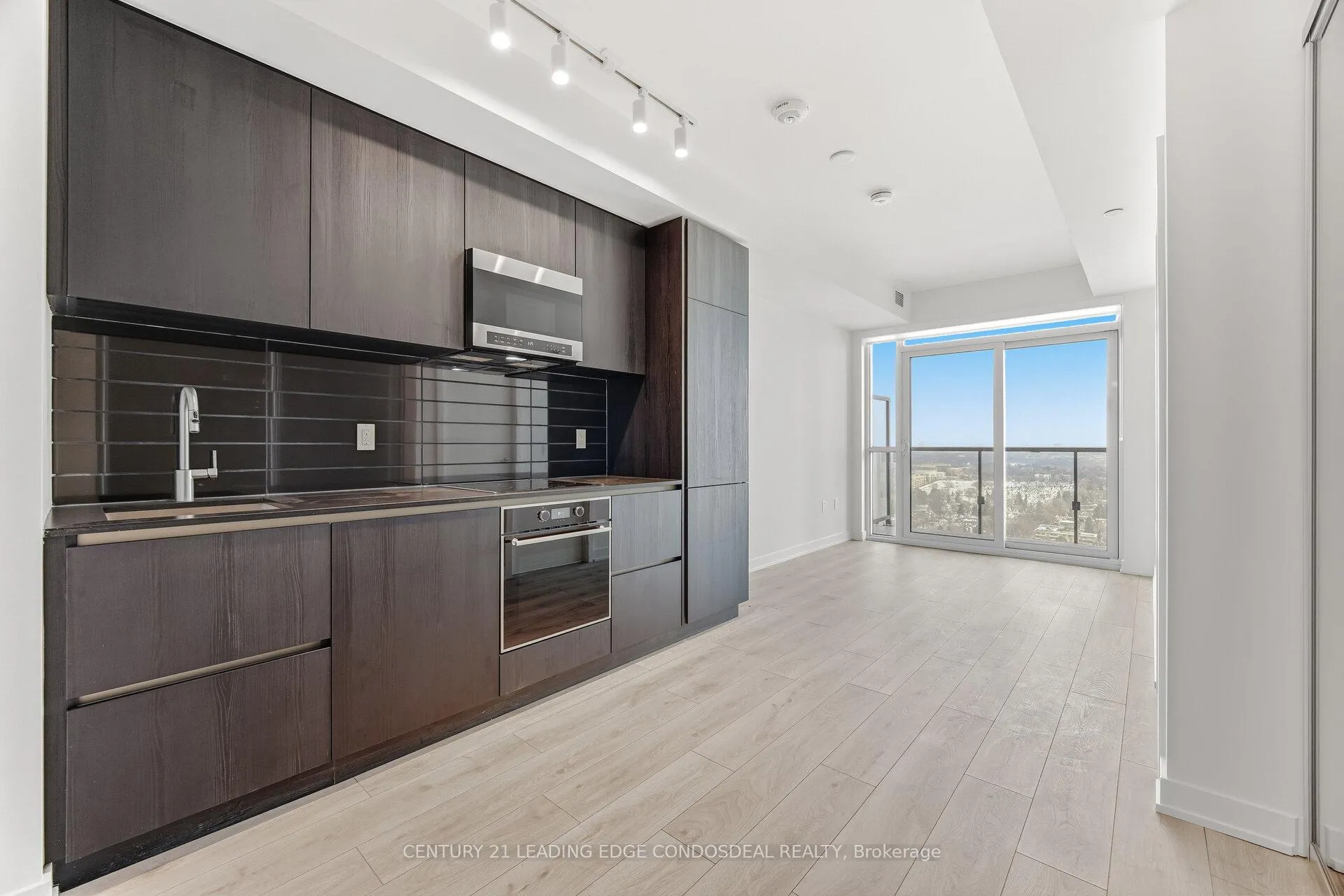 Photo 16 of Unit 2411, 110 Broadway Avenue, Toronto, Mount Pleasant West — HOMEH
