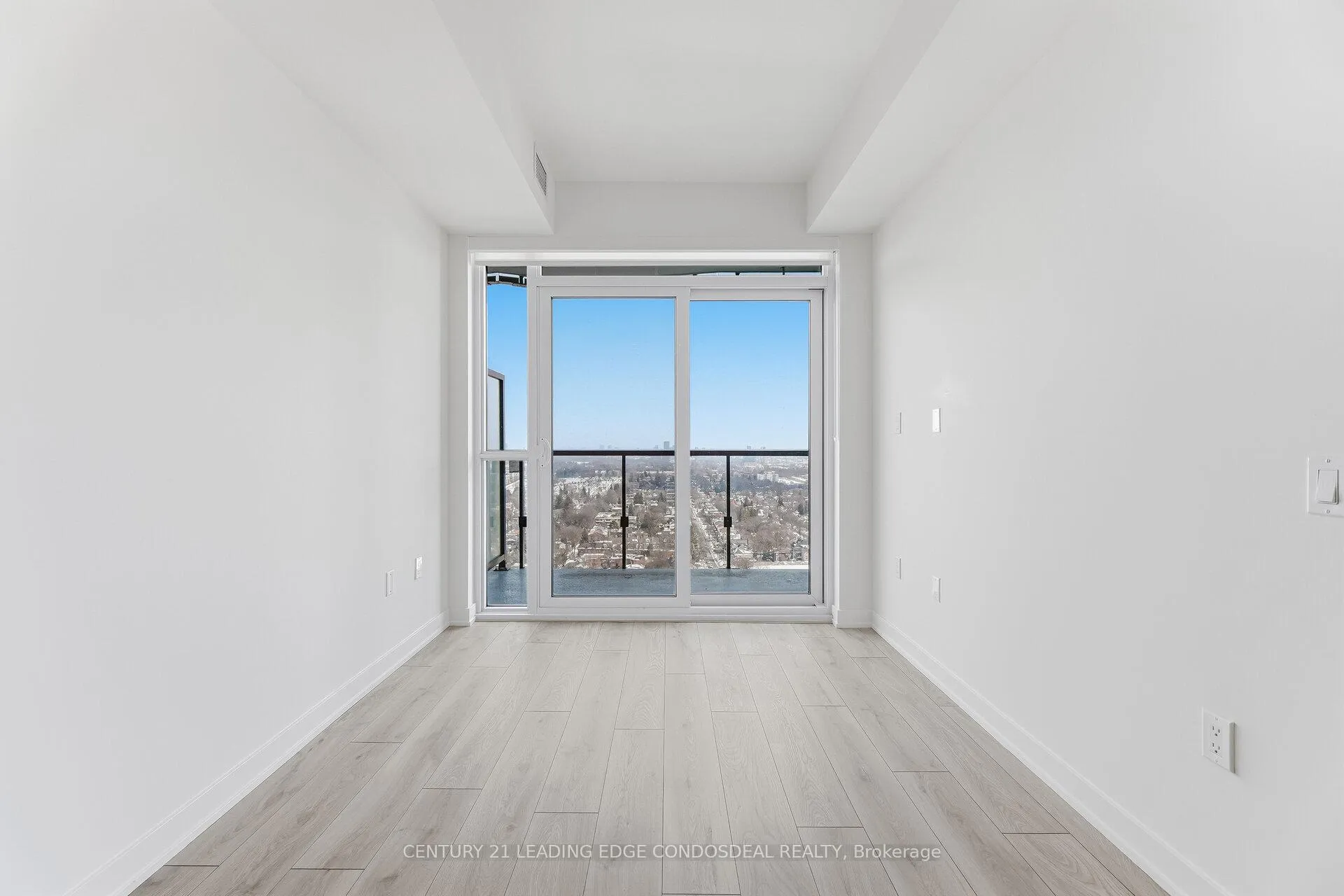 Photo 21 of Unit 2411, 110 Broadway Avenue, Toronto, Mount Pleasant West — HOMEH