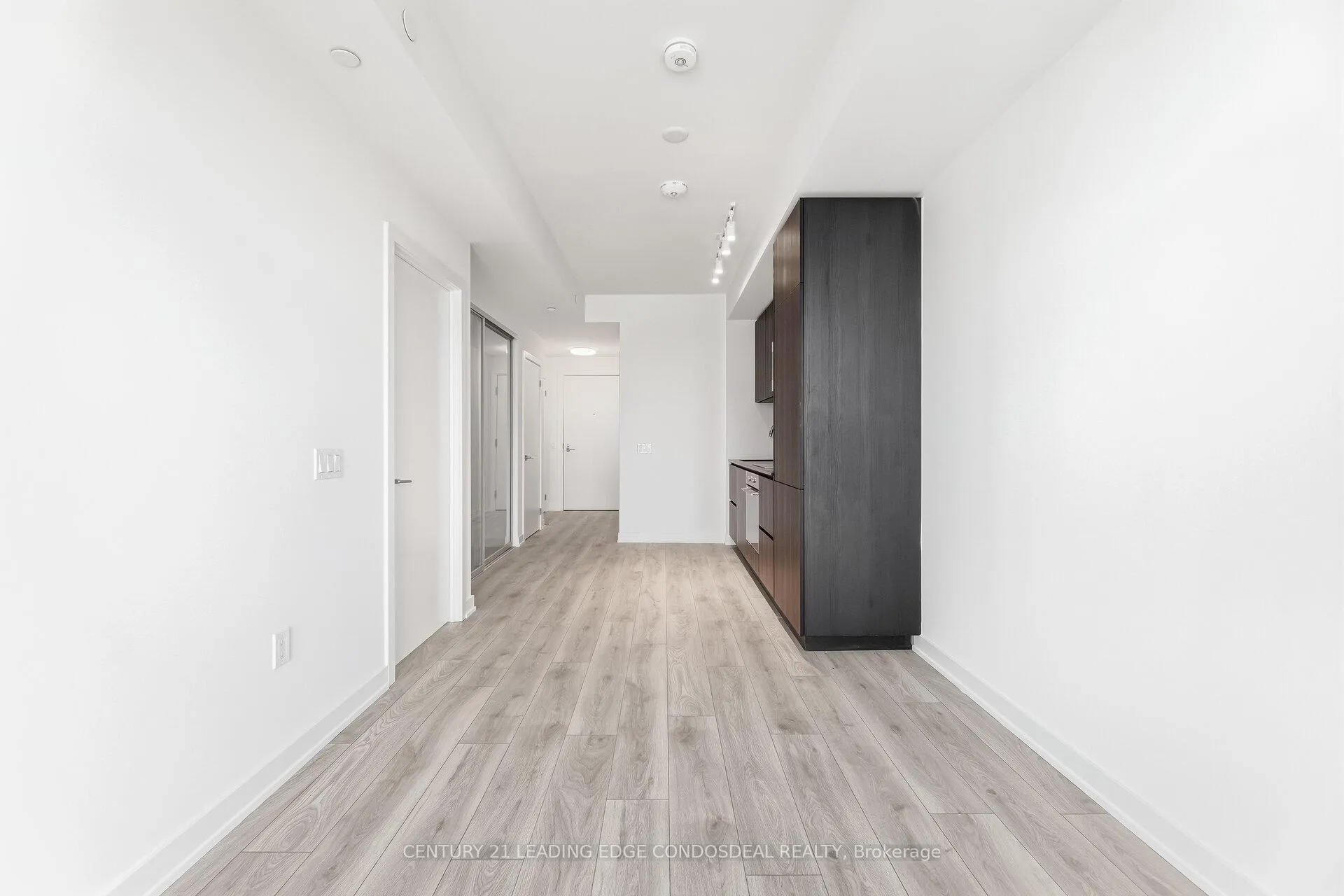 Photo 26 of Unit 2411, 110 Broadway Avenue, Toronto, Mount Pleasant West — HOMEH