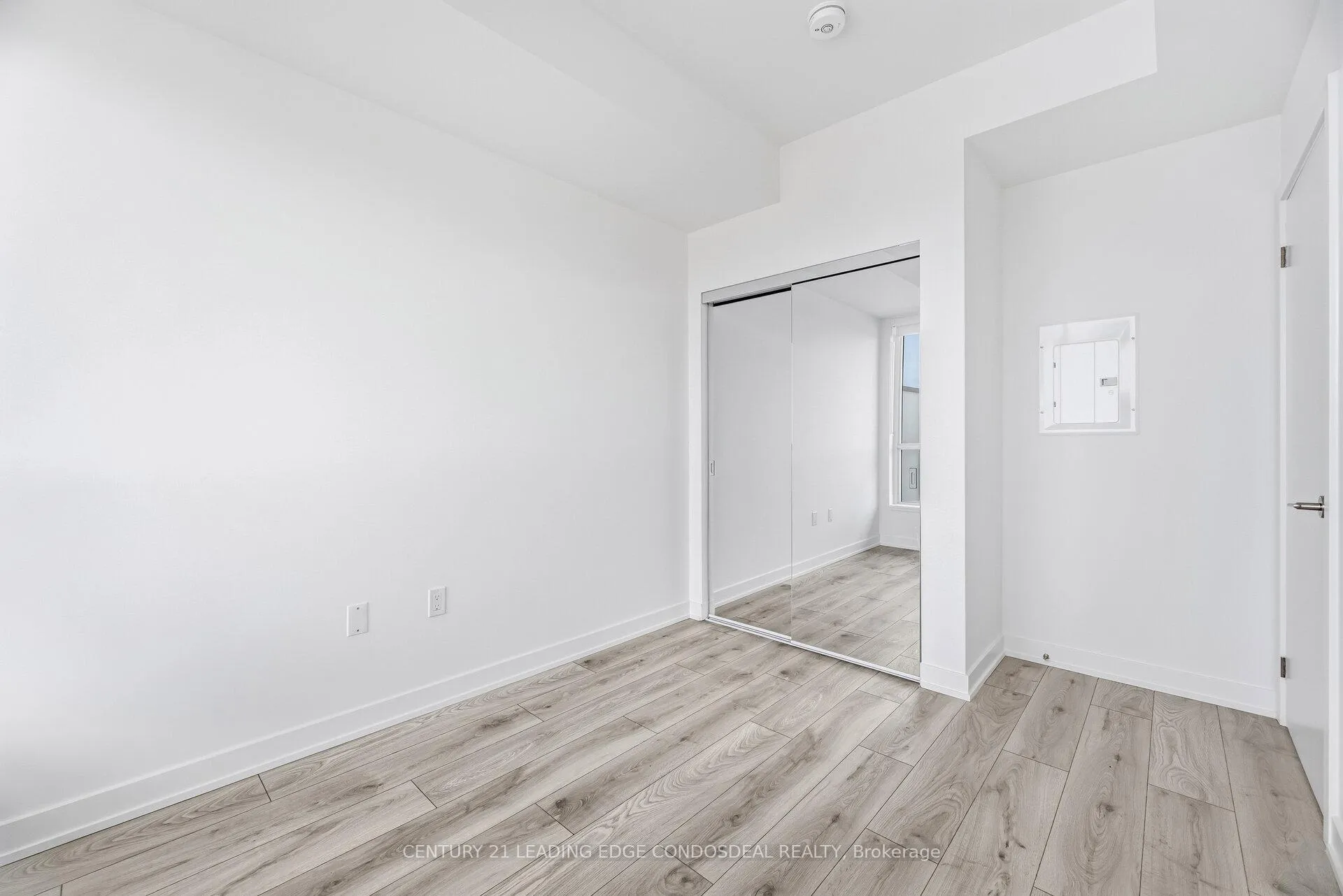 Photo 30 of Unit 2411, 110 Broadway Avenue, Toronto, Mount Pleasant West — HOMEH
