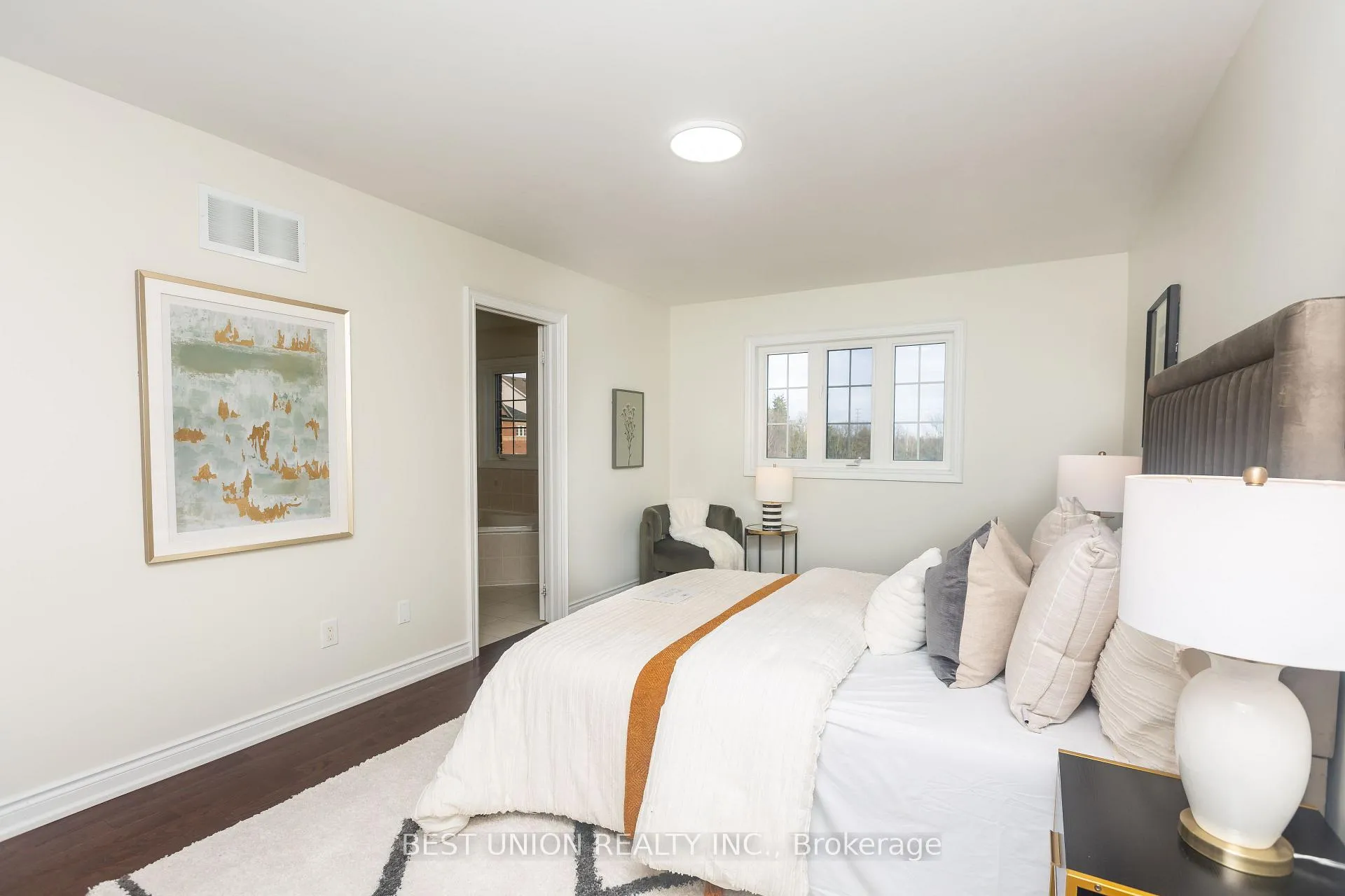 Photo 14 of 31 Bernbridge Road E, Markham, Cedar Grove — HOMEH