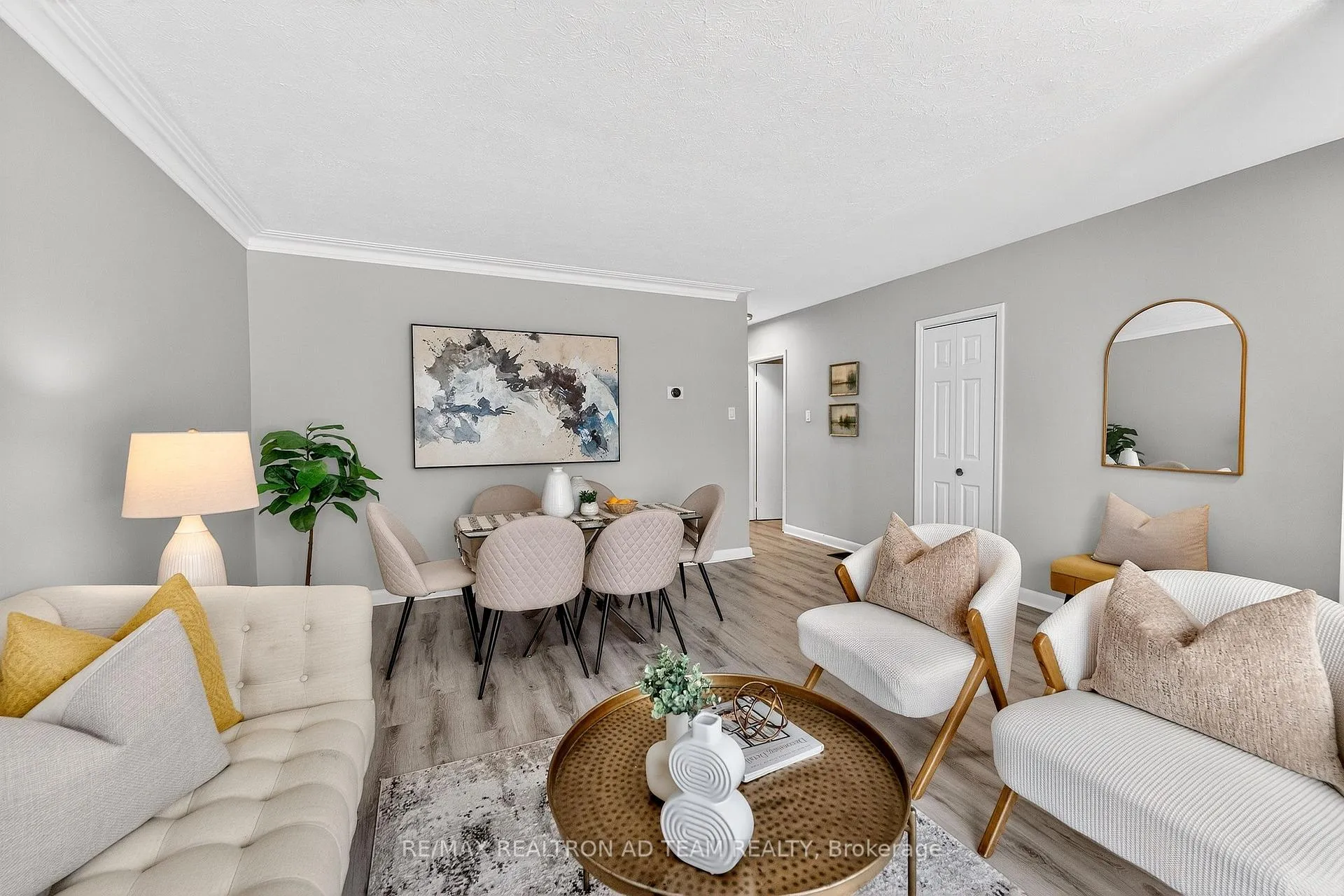 Photo 7 of 384 Elizabeth Street, Oshawa, McLaughlin — HOMEH