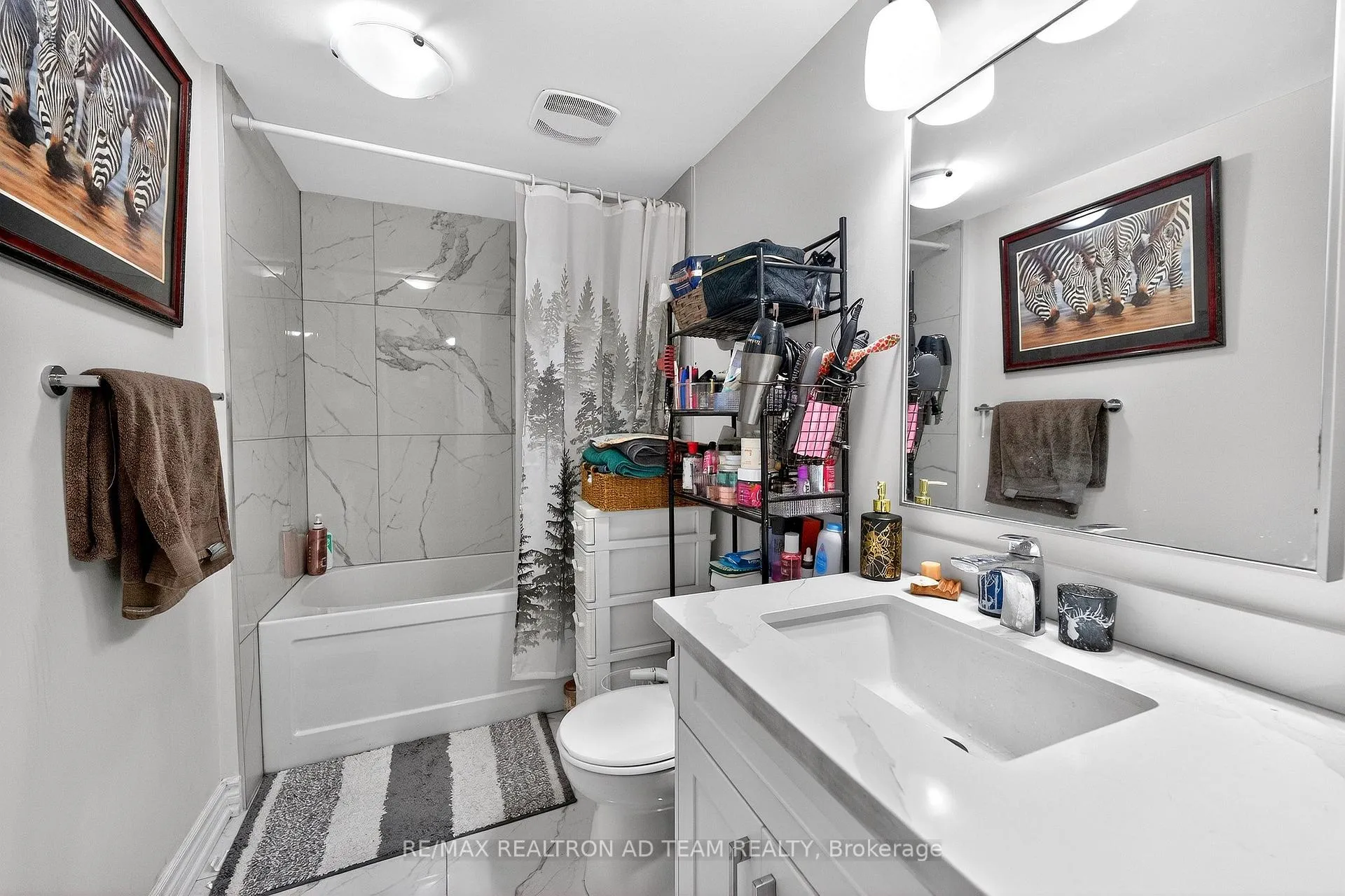 Photo 23 of 384 Elizabeth Street, Oshawa, McLaughlin — HOMEH