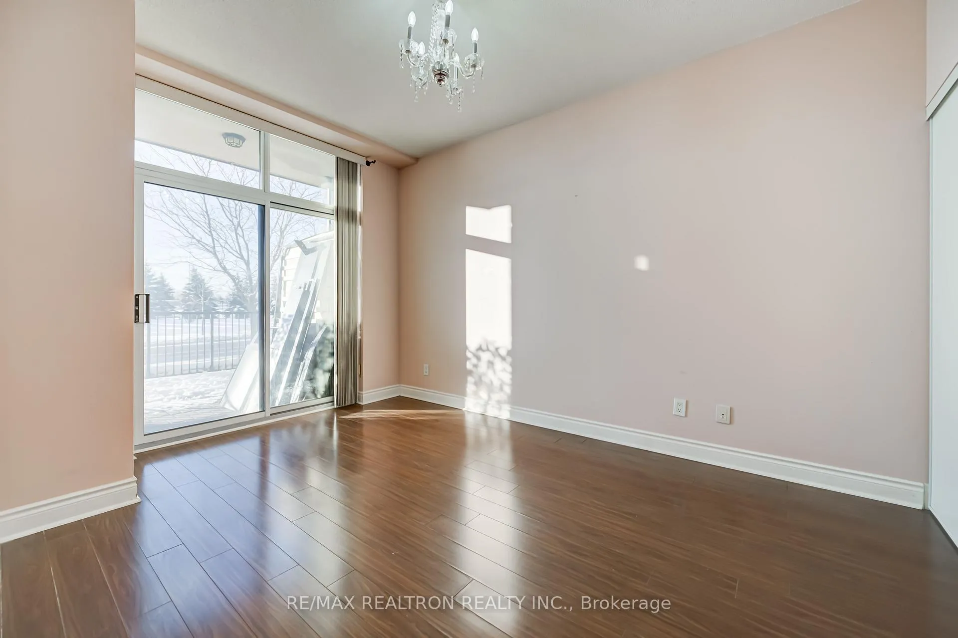 Photo 23 of Unit 109, 37 Galleria Parkway, Markham, Commerce Valley — HOMEH