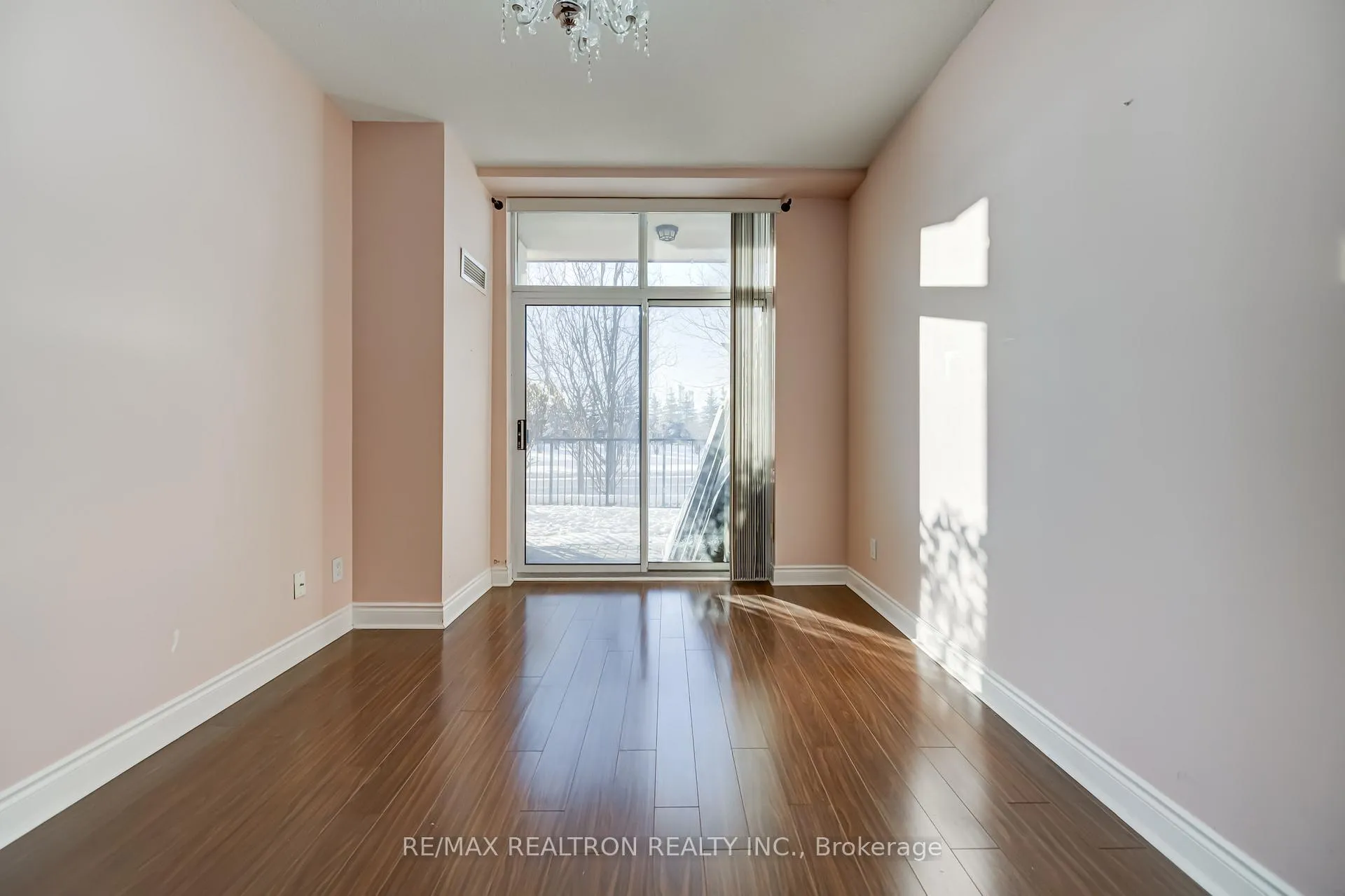 Photo 24 of Unit 109, 37 Galleria Parkway, Markham, Commerce Valley — HOMEH