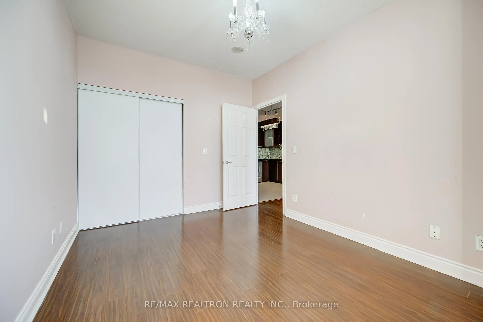Photo 26 of Unit 109, 37 Galleria Parkway, Markham, Commerce Valley — HOMEH