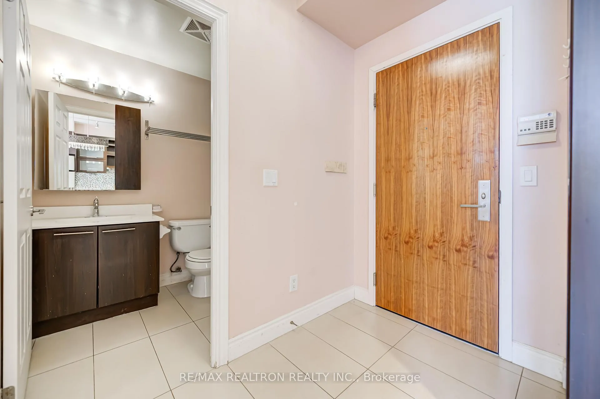 Photo 28 of Unit 109, 37 Galleria Parkway, Markham, Commerce Valley — HOMEH