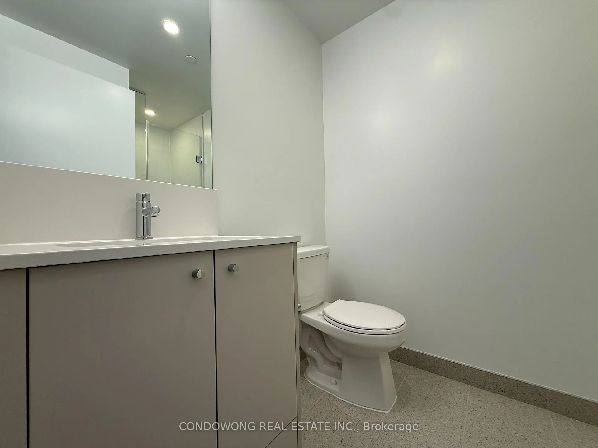 Photo 4 of Unit 819, 30 Dreamers Way, Toronto, Regent Park — HOMEH
