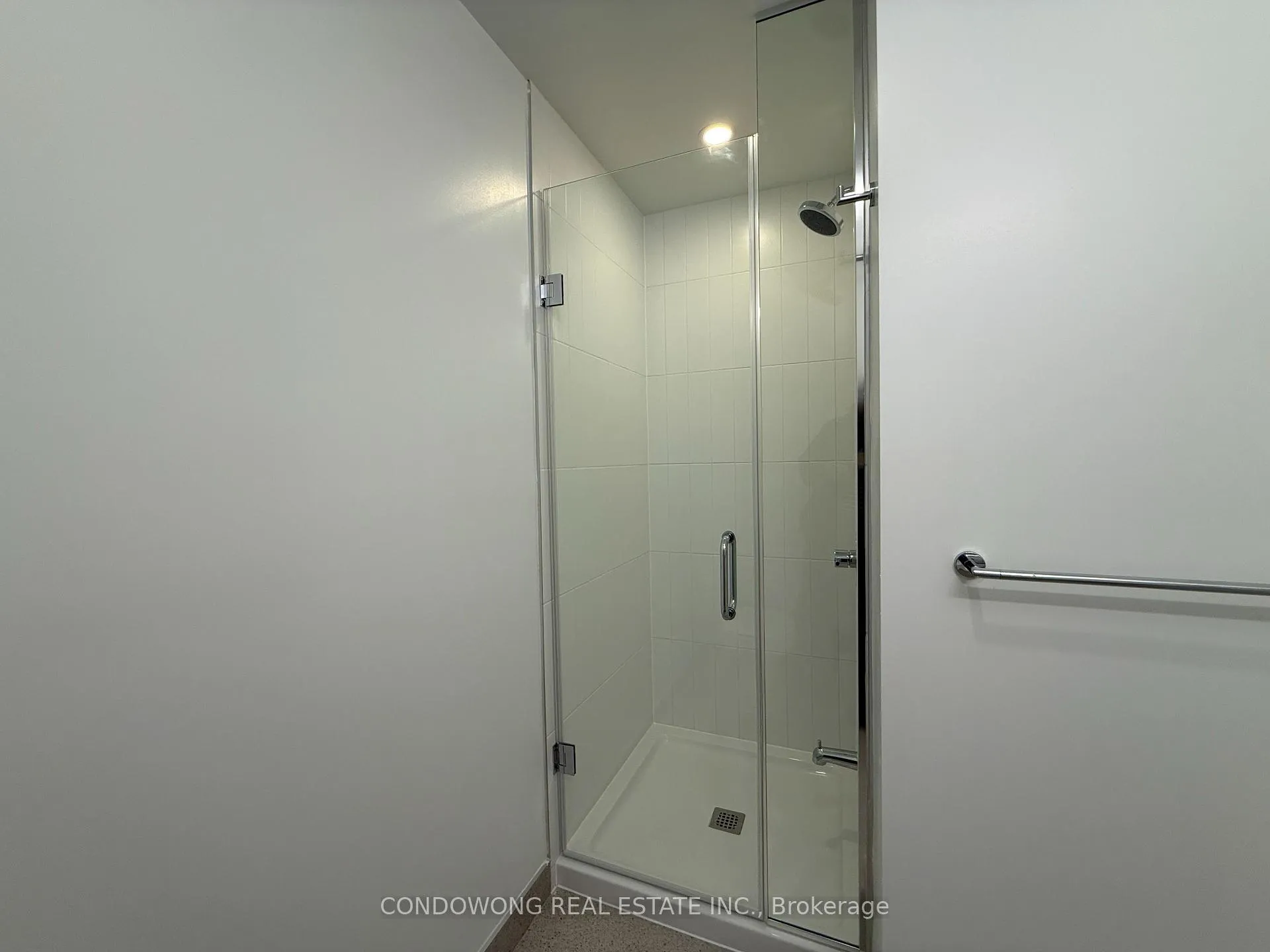 Photo 5 of Unit 819, 30 Dreamers Way, Toronto, Regent Park — HOMEH