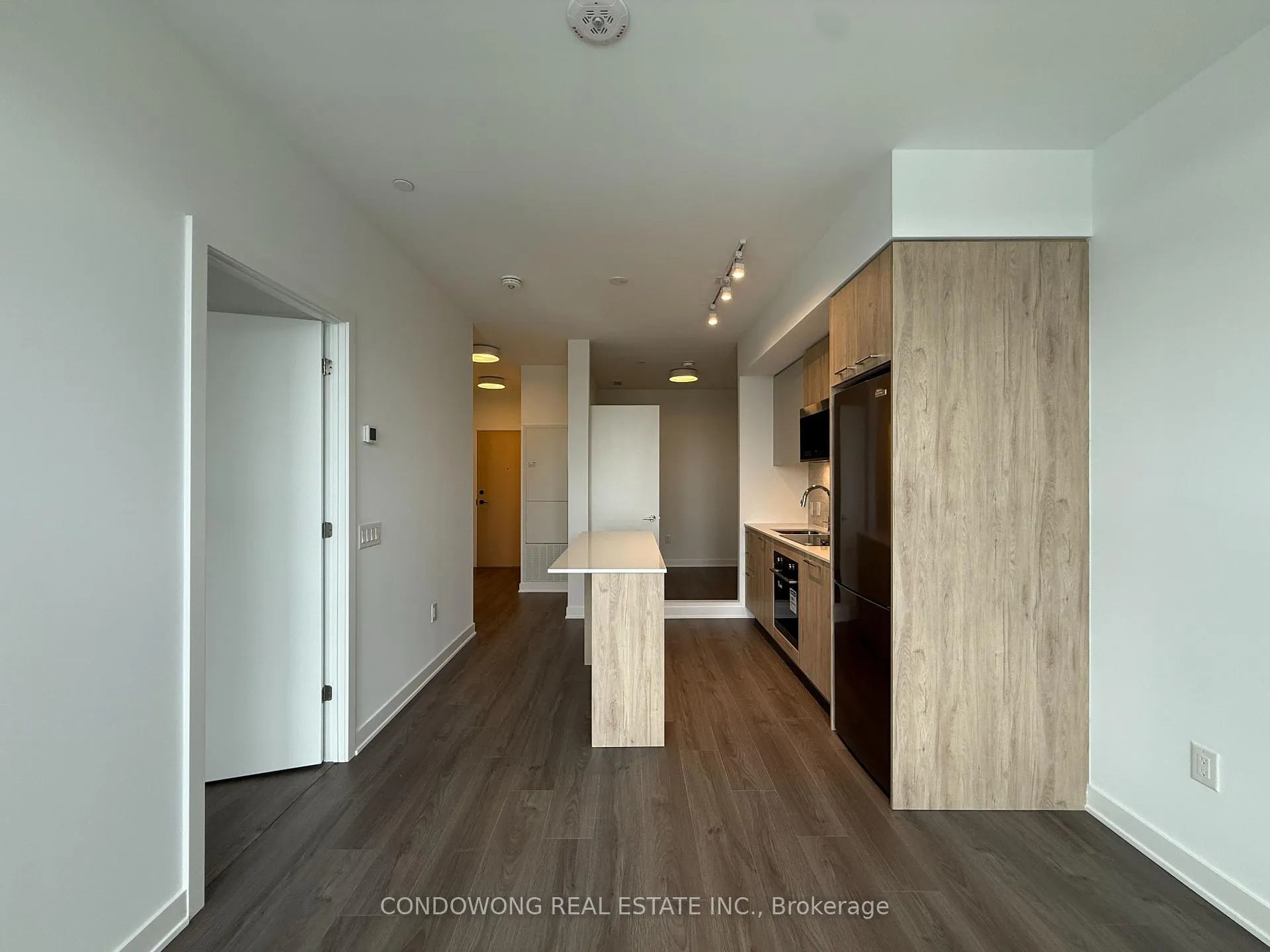 Photo 6 of Unit 819, 30 Dreamers Way, Toronto, Regent Park — HOMEH