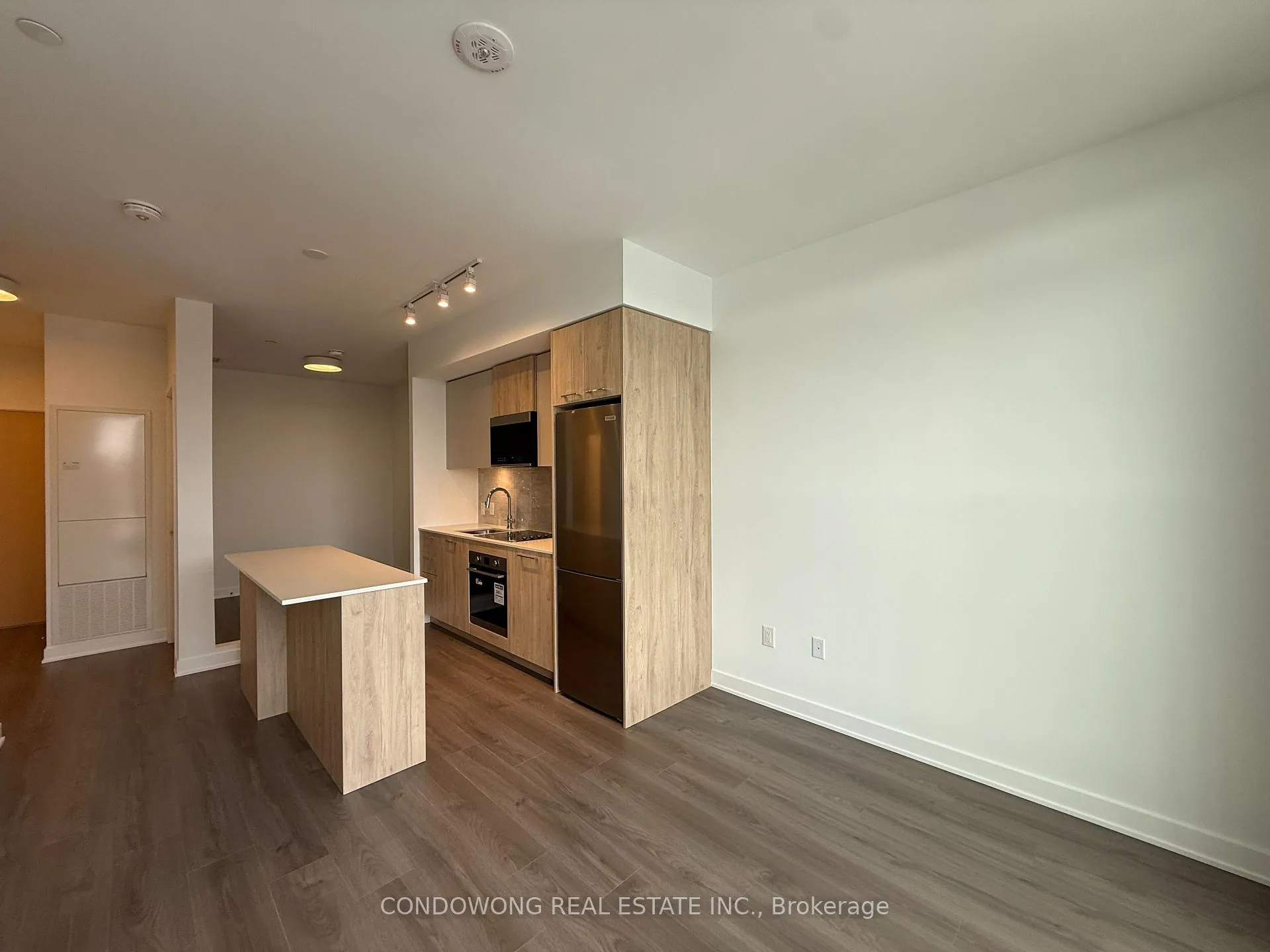 Photo 8 of Unit 819, 30 Dreamers Way, Toronto, Regent Park — HOMEH