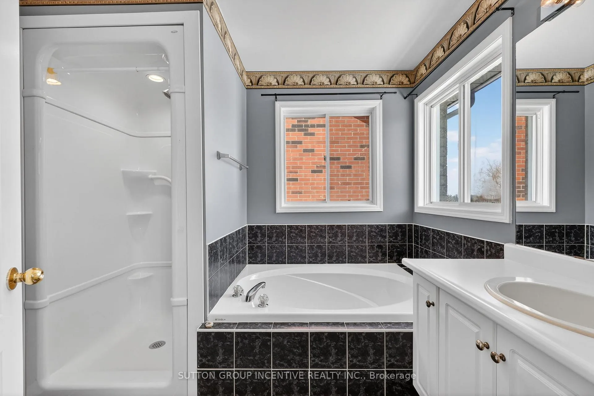 Photo 16 of 41 Herrema Boulevard, Uxbridge — HOMEH