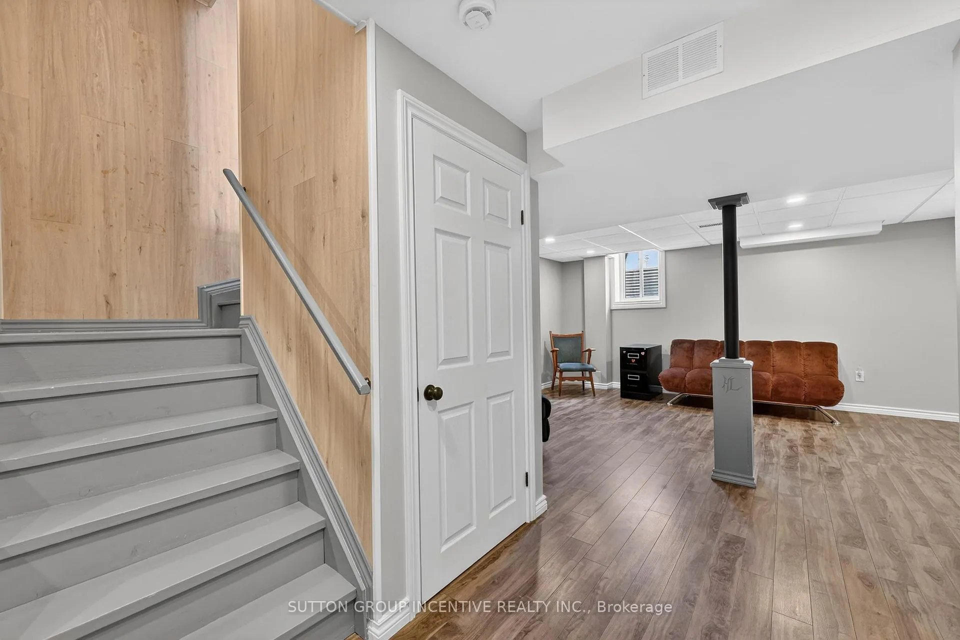 Photo 21 of 41 Herrema Boulevard, Uxbridge — HOMEH