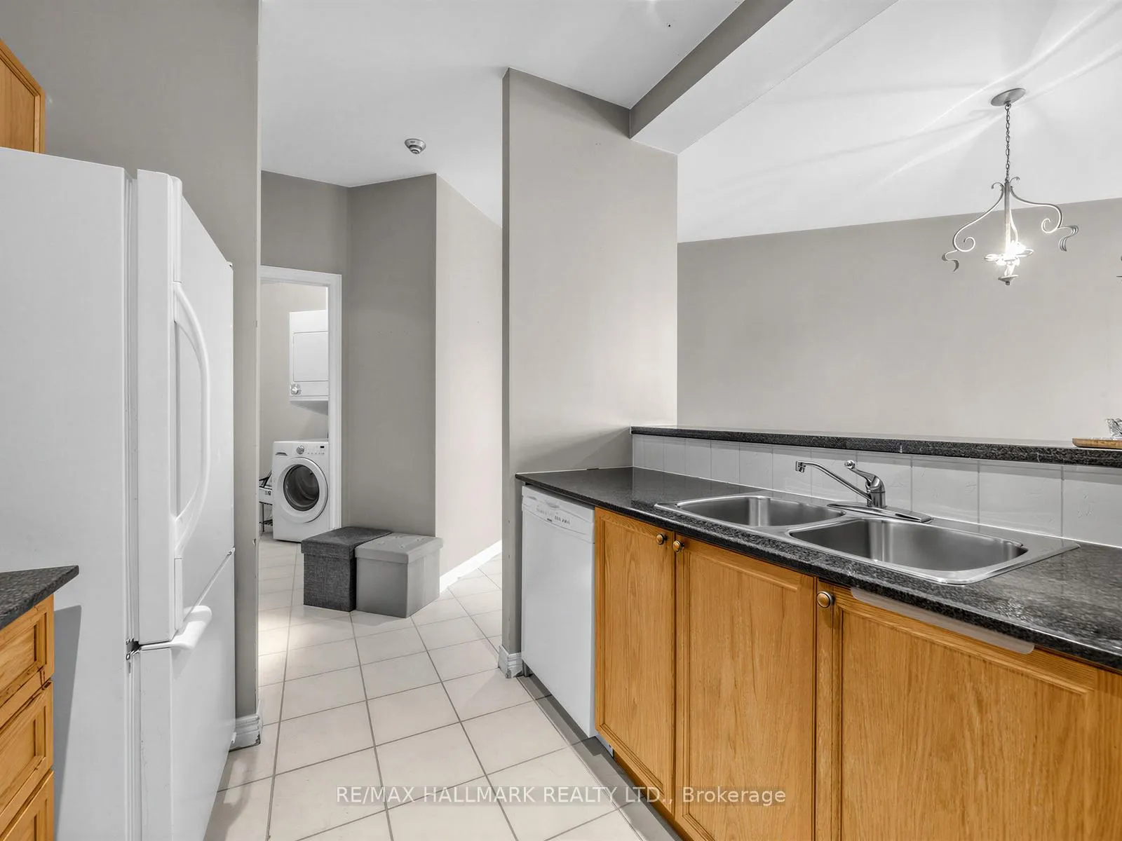Photo 8 of Unit 724, 1 Leaside Park Drive, Toronto, Thorncliffe Park — HOMEH