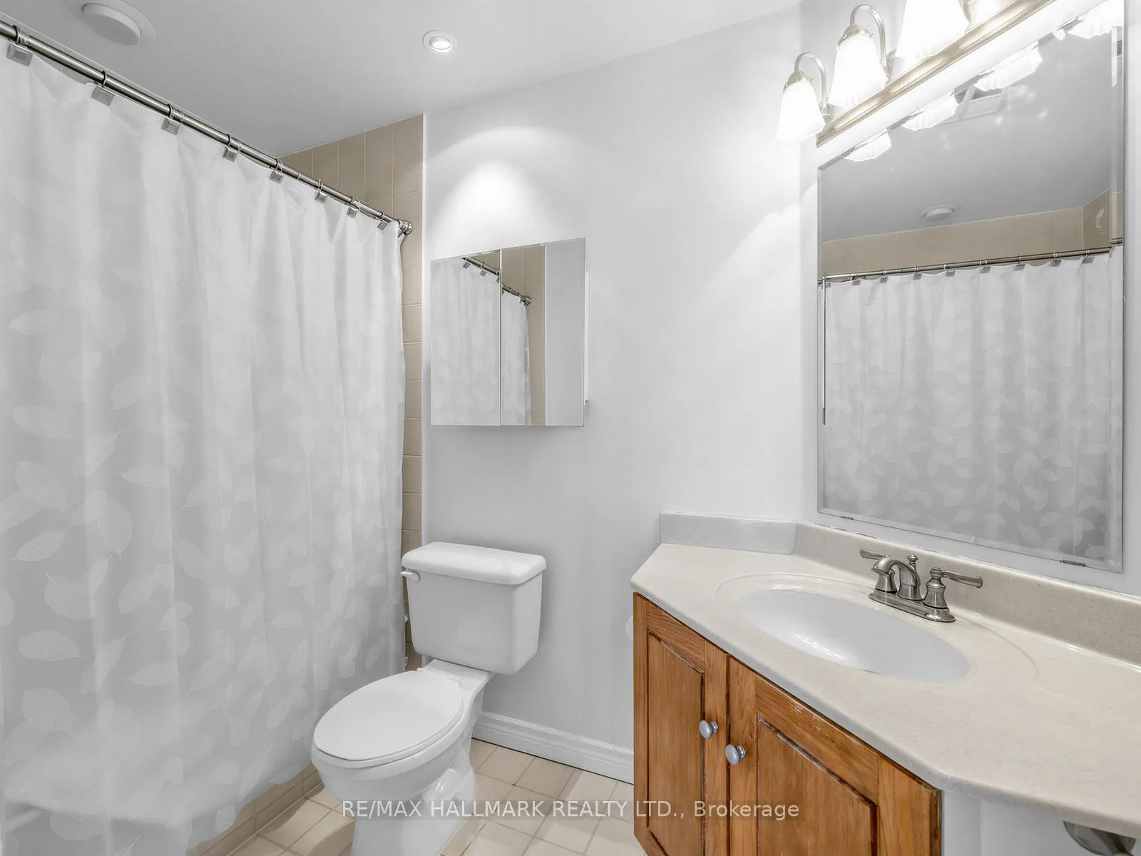 Photo 17 of Unit 724, 1 Leaside Park Drive, Toronto, Thorncliffe Park — HOMEH