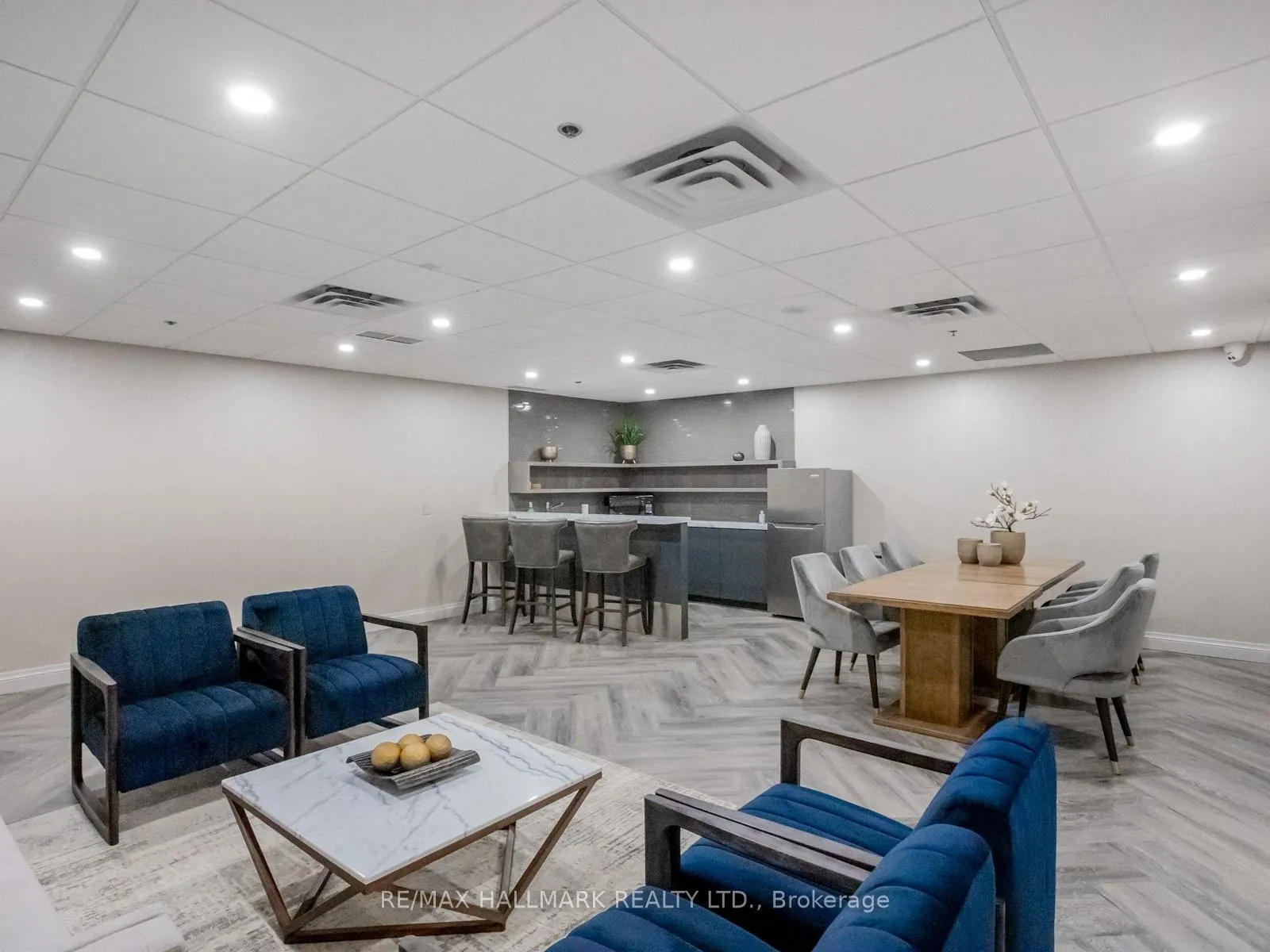 Photo 20 of Unit 724, 1 Leaside Park Drive, Toronto, Thorncliffe Park — HOMEH