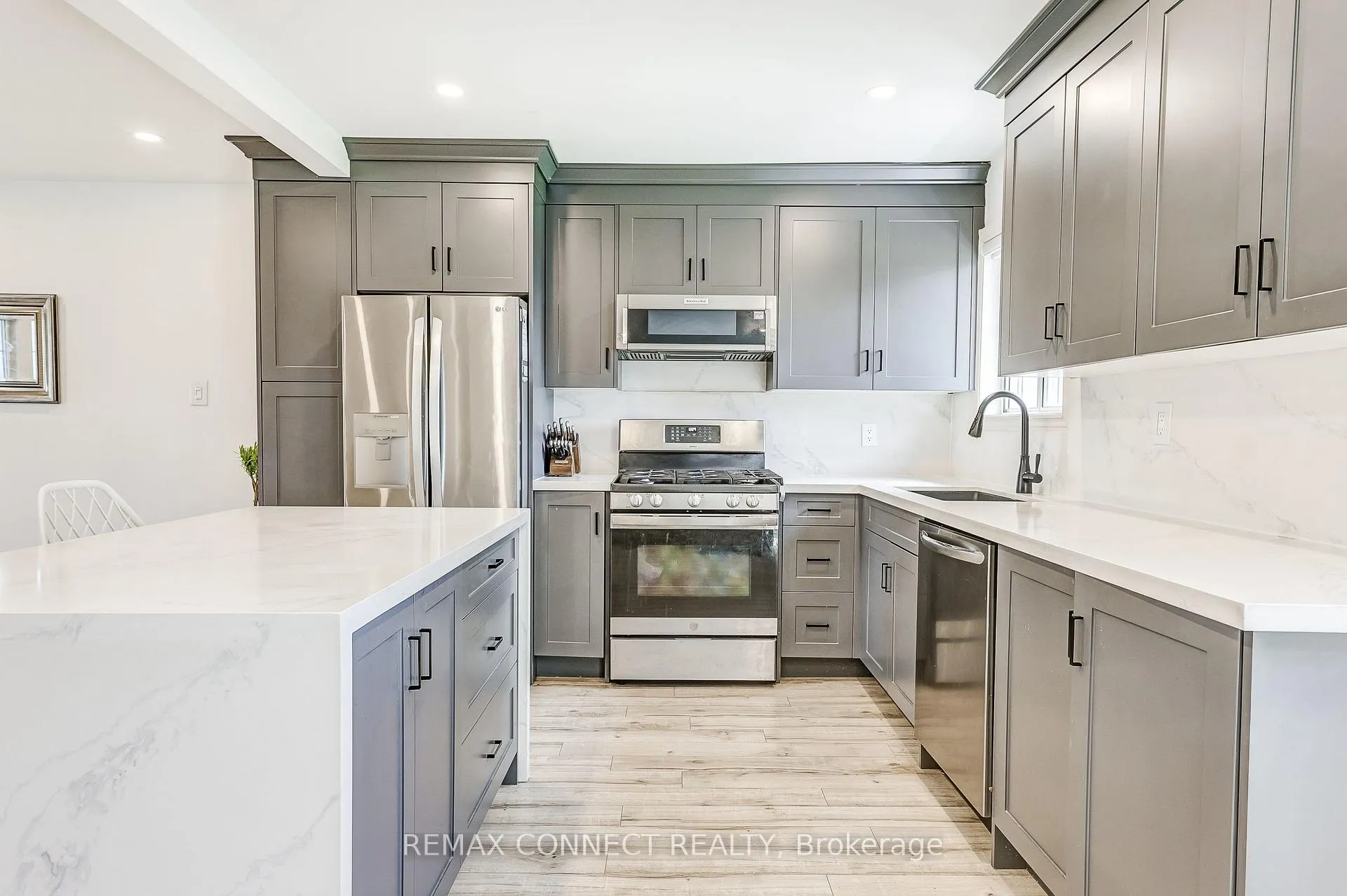 Photo 5 of 3759 Ellesmere Road, Scarborough, Highland Creek — HOMEH