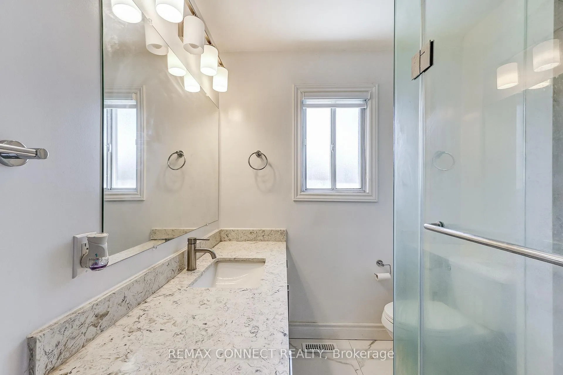 Photo 9 of 3759 Ellesmere Road, Scarborough, Highland Creek — HOMEH