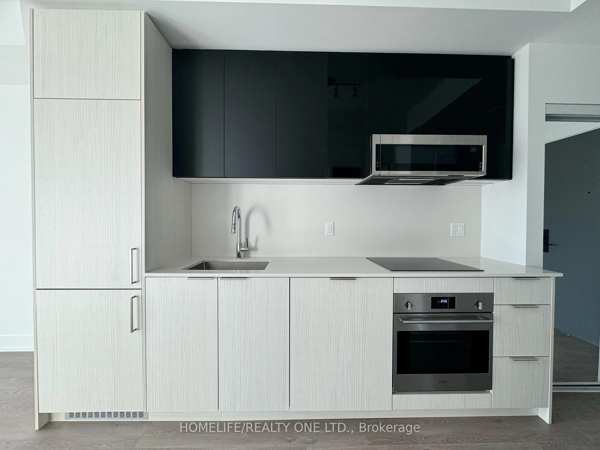 Photo 3 of Unit 1402, 308 Jarvis Street, Toronto, Church-Yonge Corridor — HOMEH