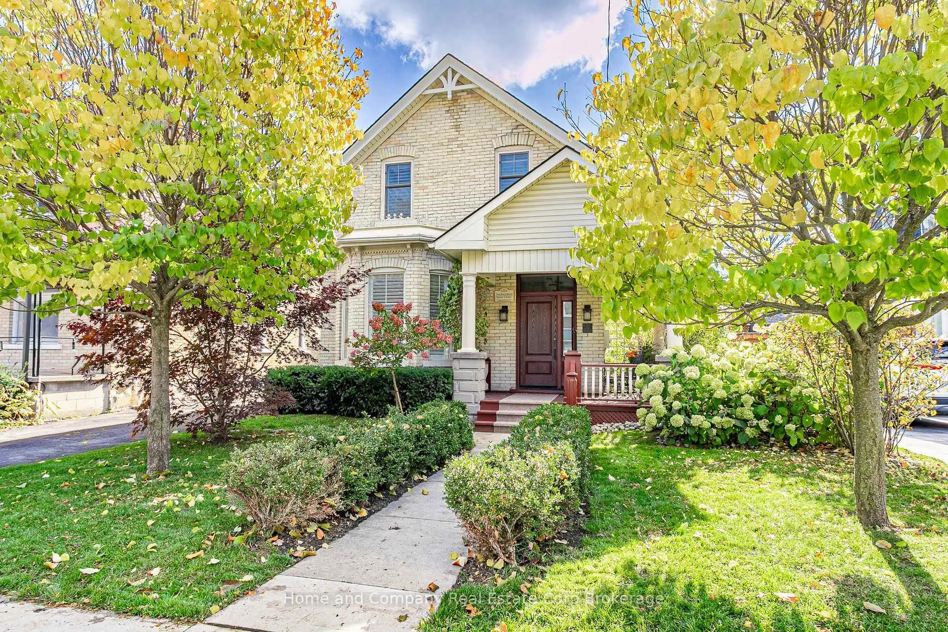 Photo 1 of 185 Albert Street, Stratford — HOMEH