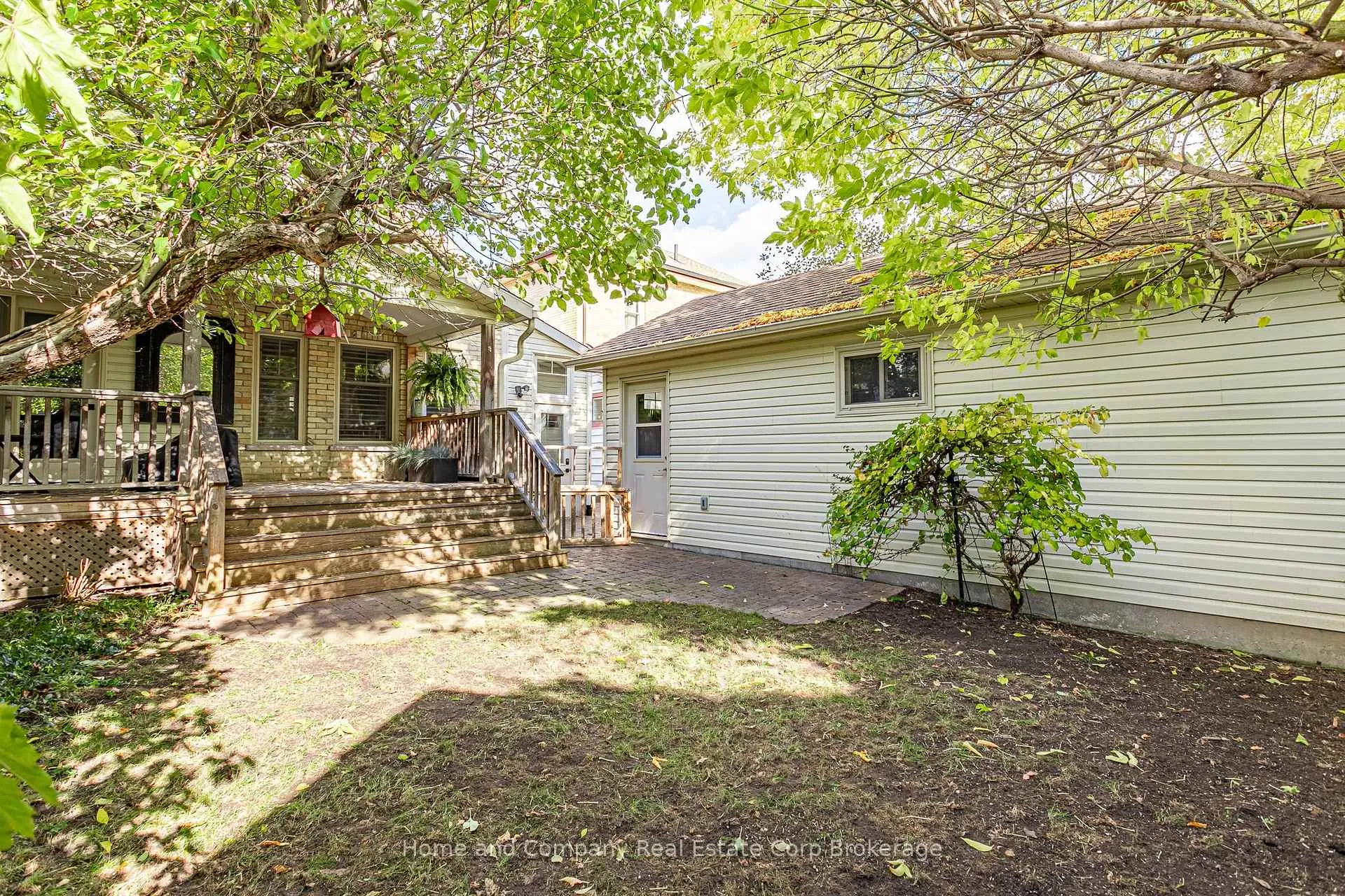 Photo 6 of 185 Albert Street, Stratford — HOMEH