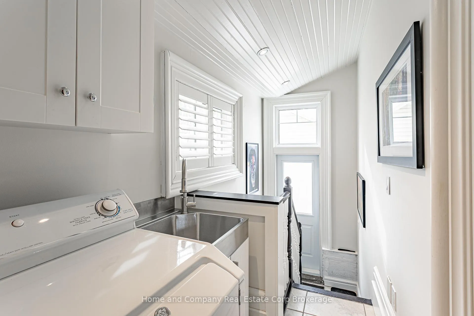 Photo 36 of 185 Albert Street, Stratford — HOMEH