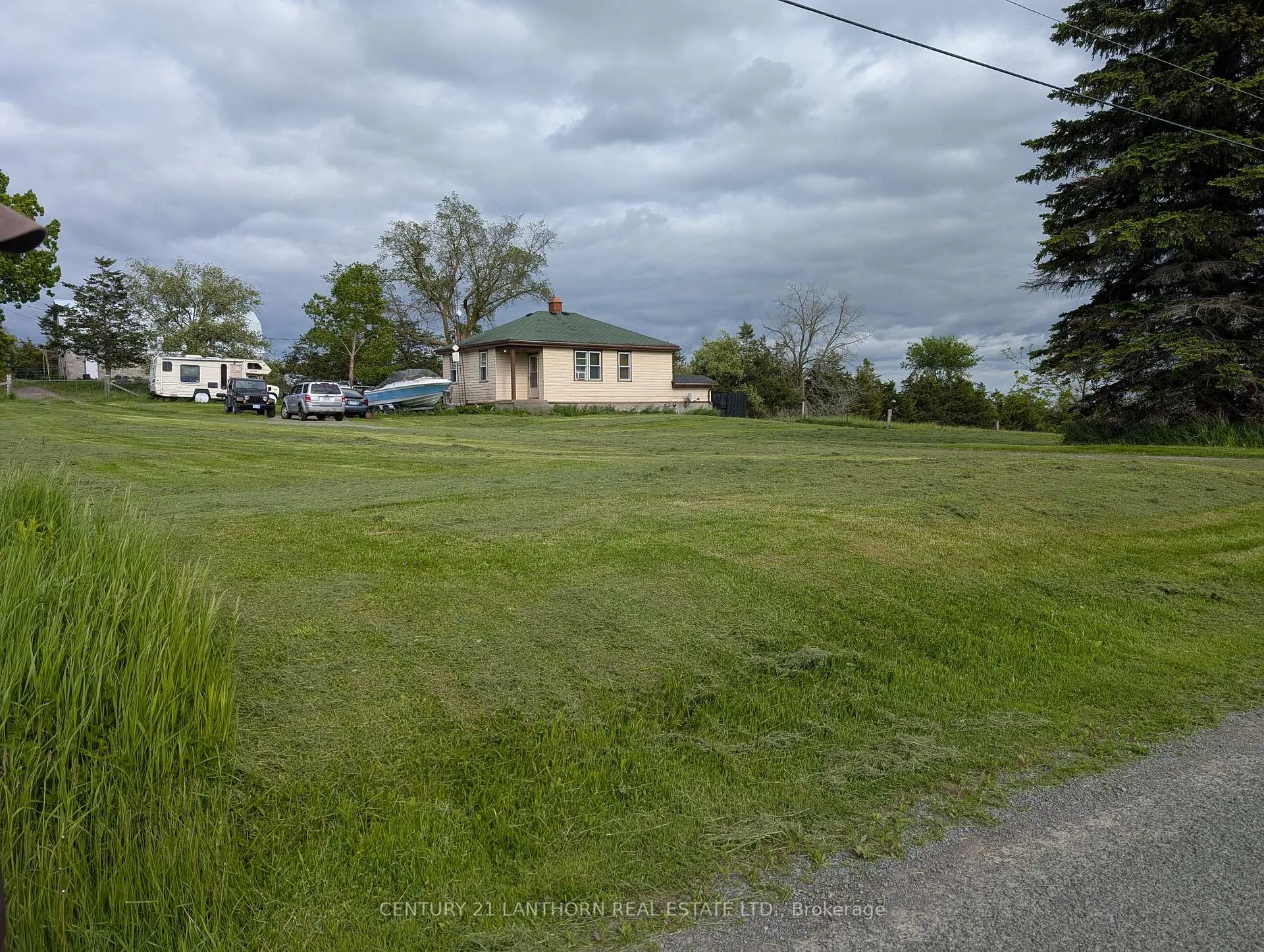 Photo 5 of 50 Platt Road, Quinte West, Sidney Ward — HOMEH