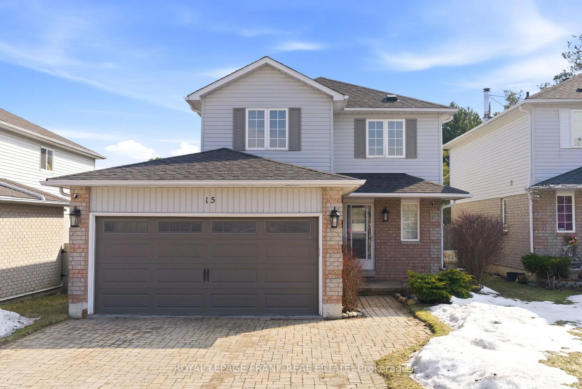Photo 1 of 15 Maxwell Court, Clarington, Bowmanville — HOMEH
