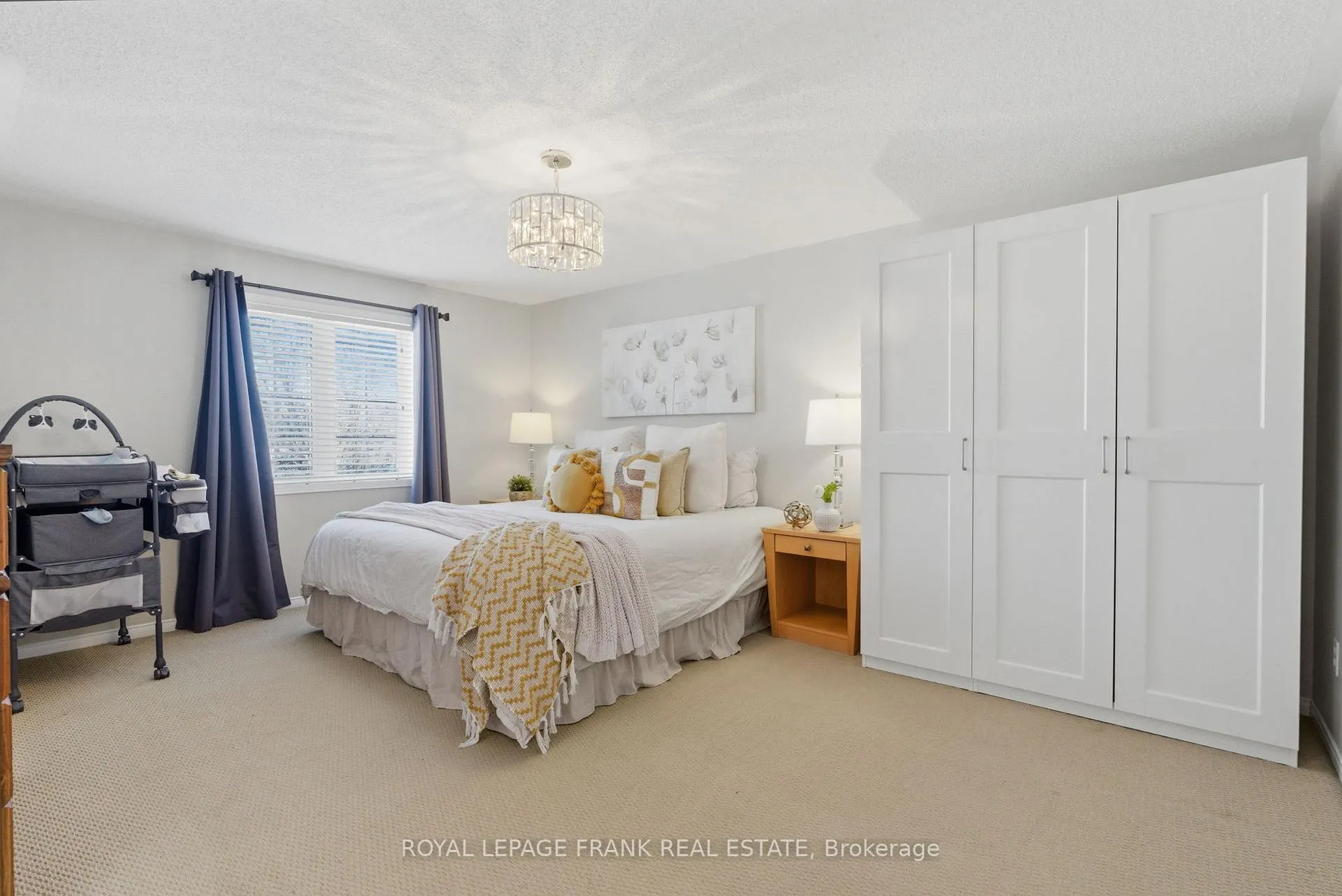 Photo 17 of 15 Maxwell Court, Clarington, Bowmanville — HOMEH