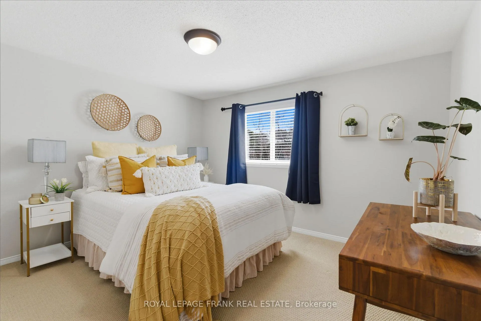 Photo 22 of 15 Maxwell Court, Clarington, Bowmanville — HOMEH