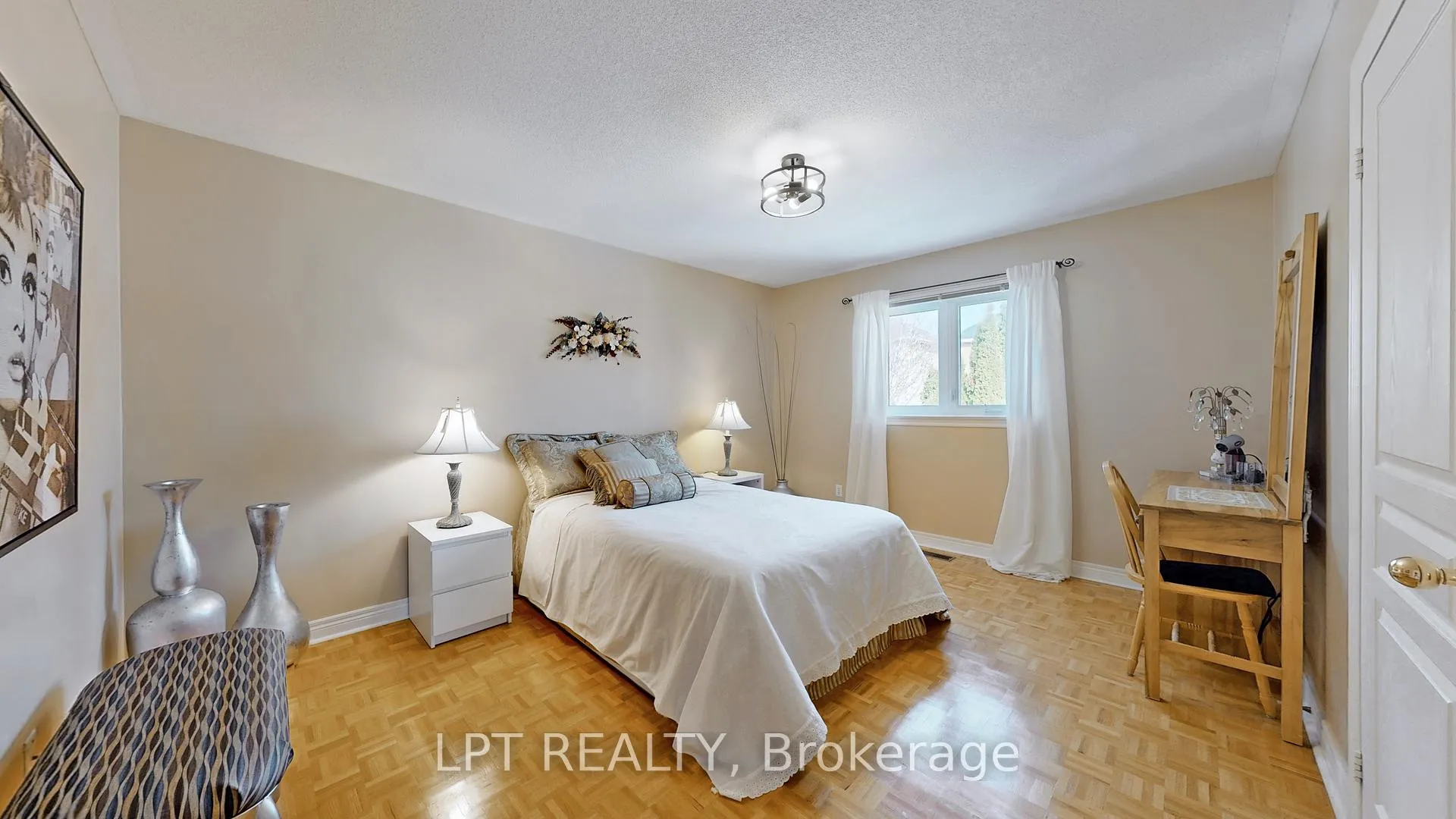 Photo 15 of 1887 Fairport Road, Pickering, Dunbarton — HOMEH