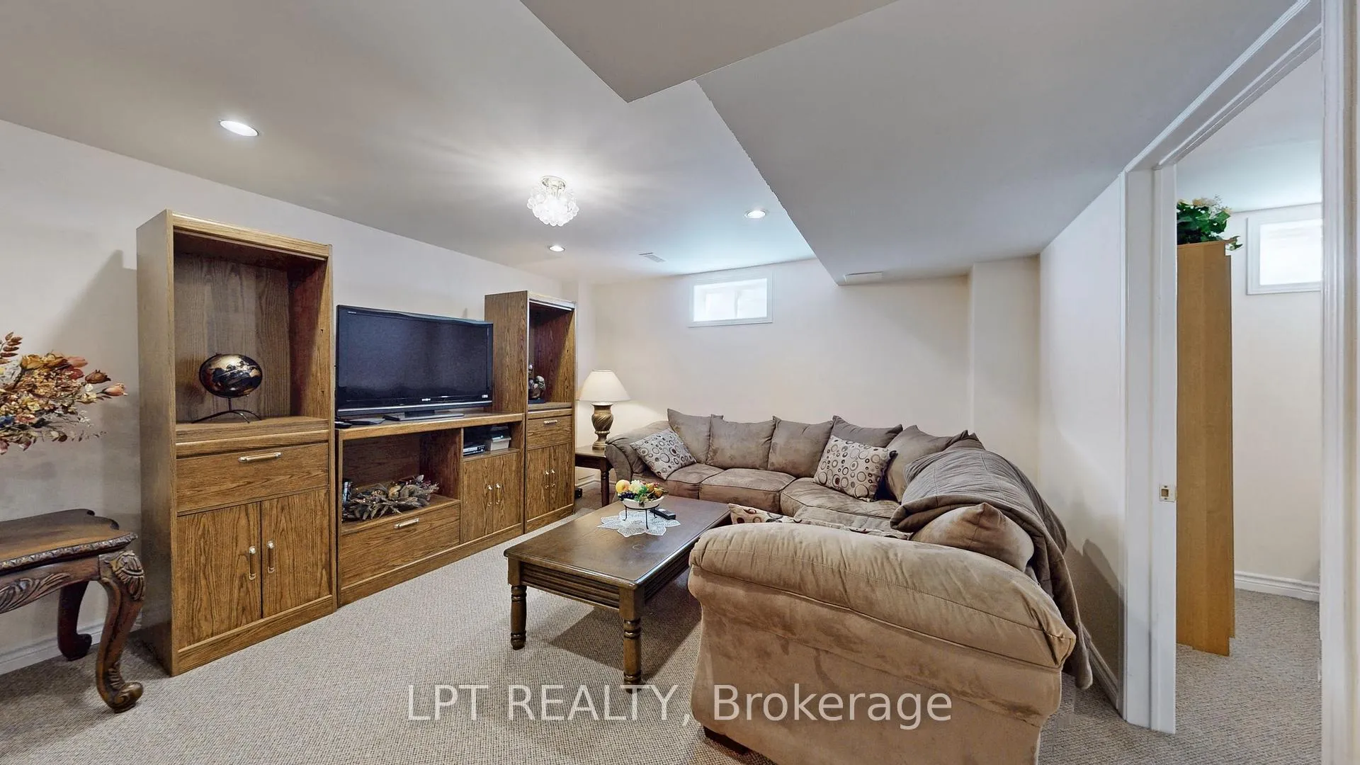 Photo 20 of 1887 Fairport Road, Pickering, Dunbarton — HOMEH