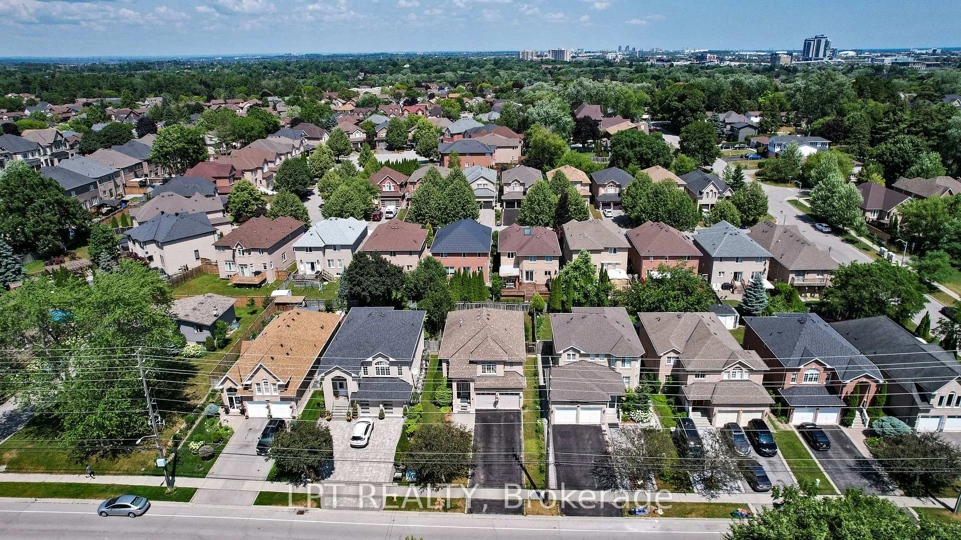 Photo 28 of 1887 Fairport Road, Pickering, Dunbarton — HOMEH