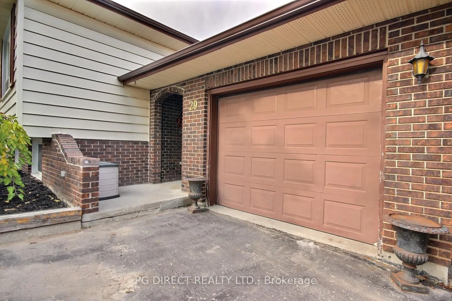 Photo 24 of 29 Patrick Street, Quinte West, Trenton Ward — HOMEH