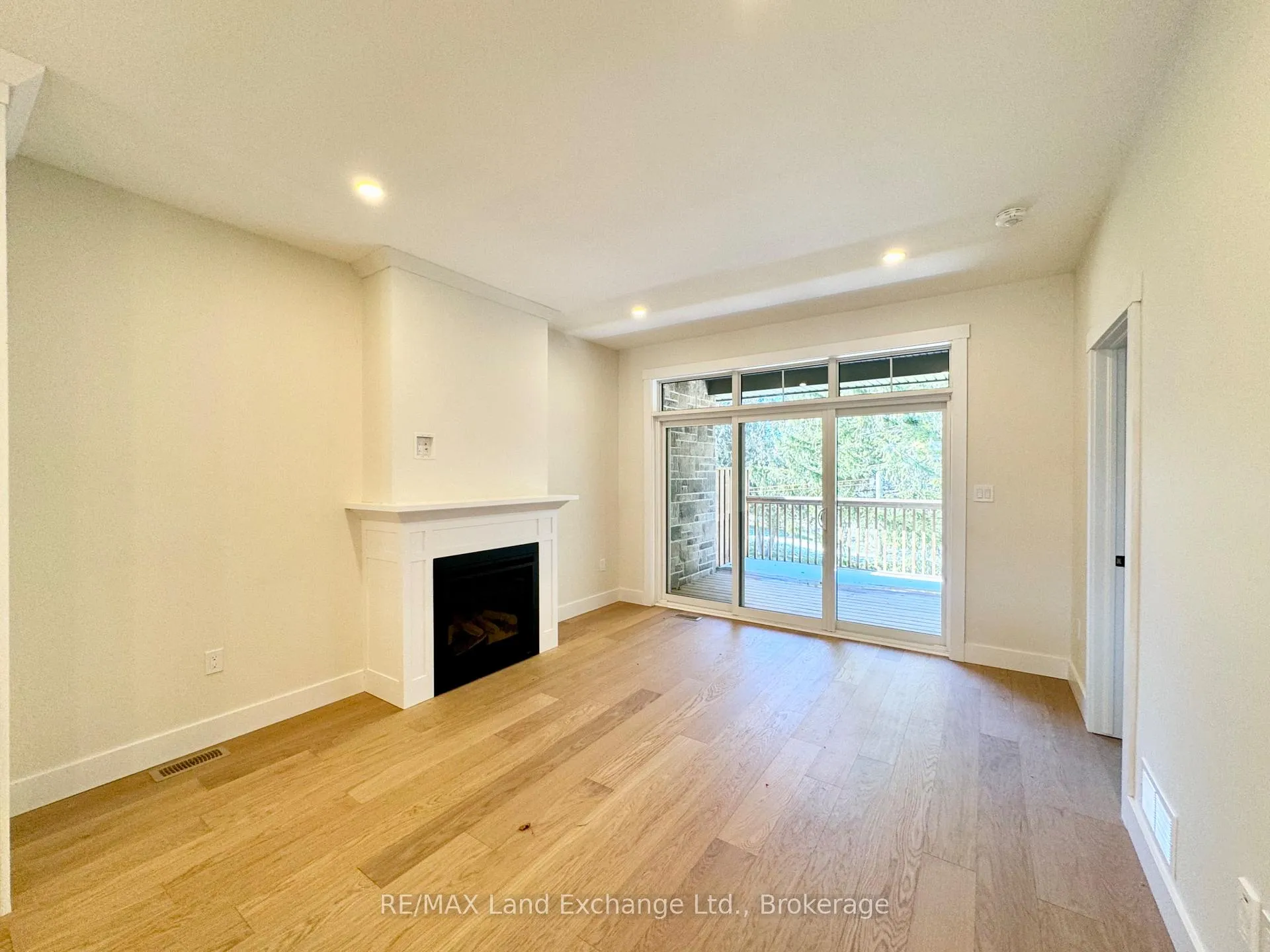 Photo 6 of 11 Nyah Court, Kincardine — HOMEH