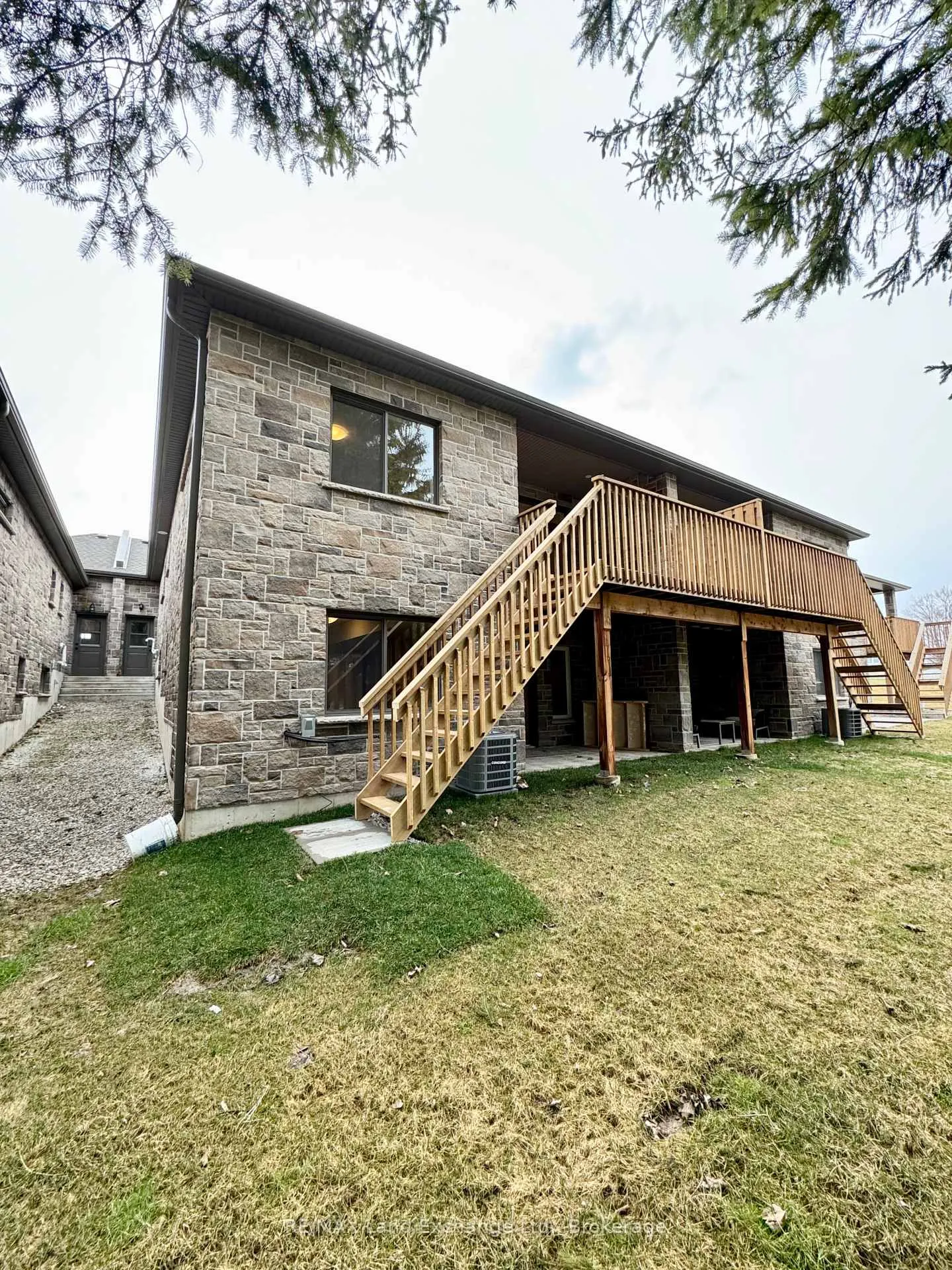 Photo 21 of 11 Nyah Court, Kincardine — HOMEH