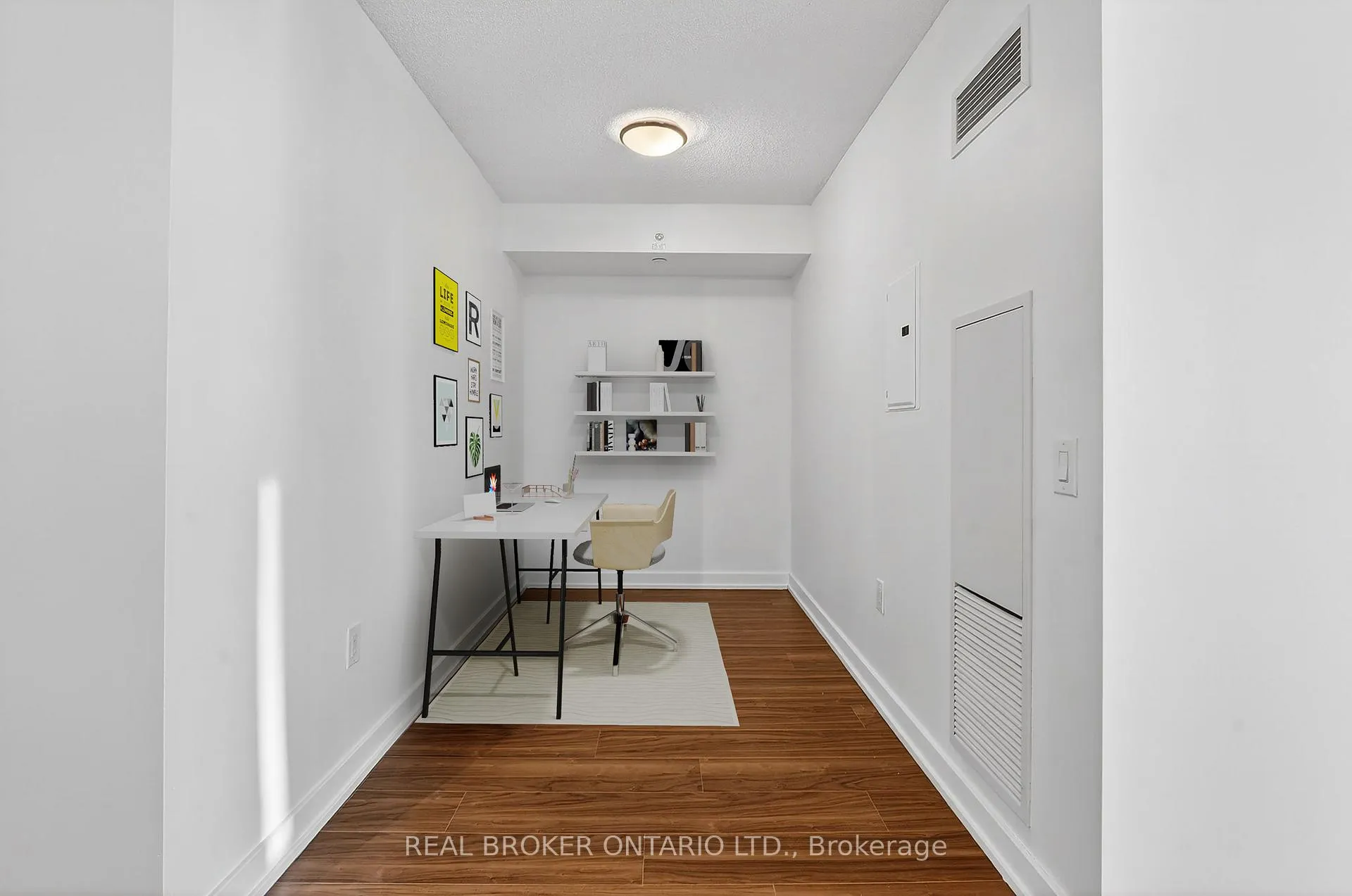 Photo 11 of Unit 3105, 85 Queens Wharf Road, Toronto, Waterfront Communities — HOMEH