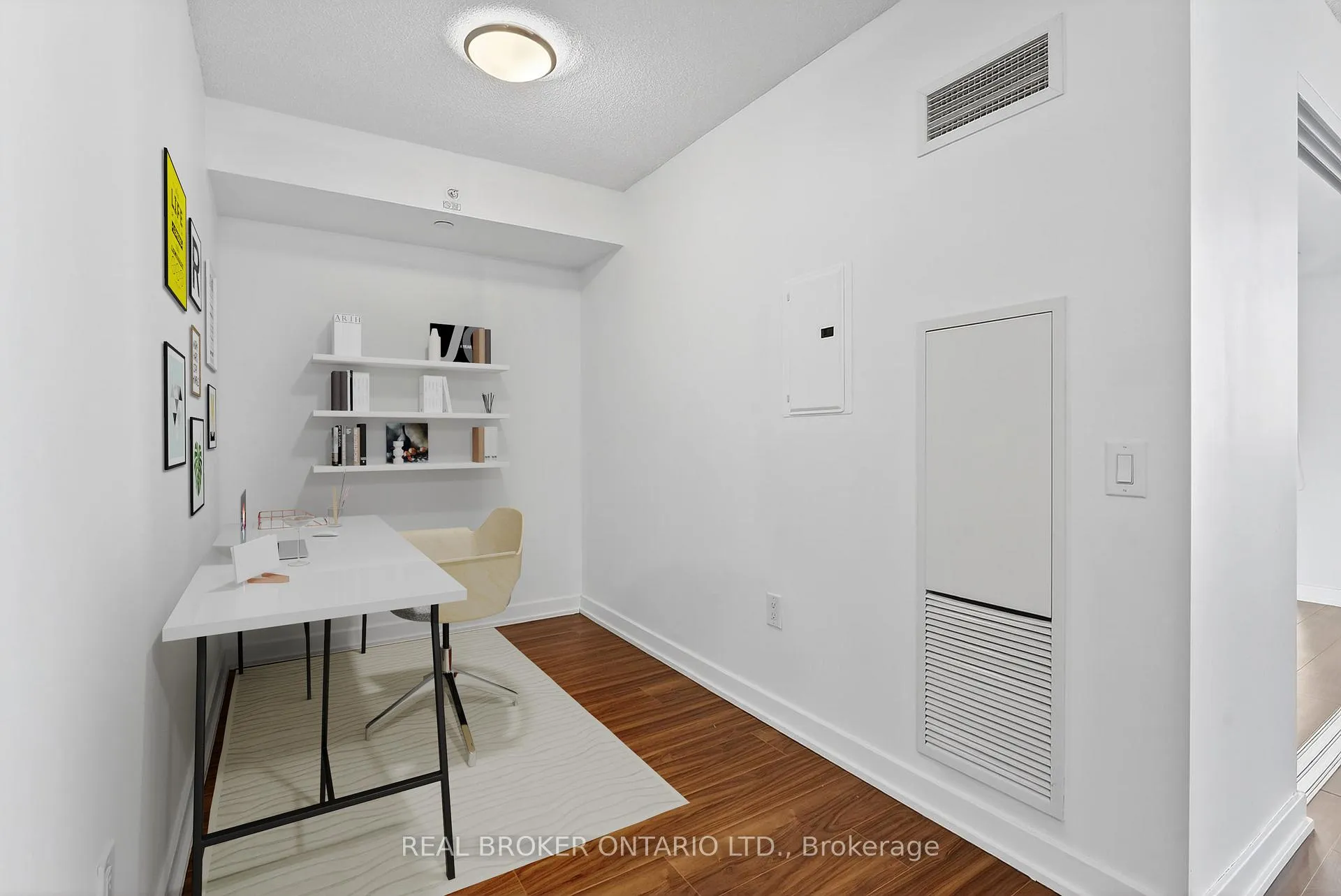 Photo 12 of Unit 3105, 85 Queens Wharf Road, Toronto, Waterfront Communities — HOMEH