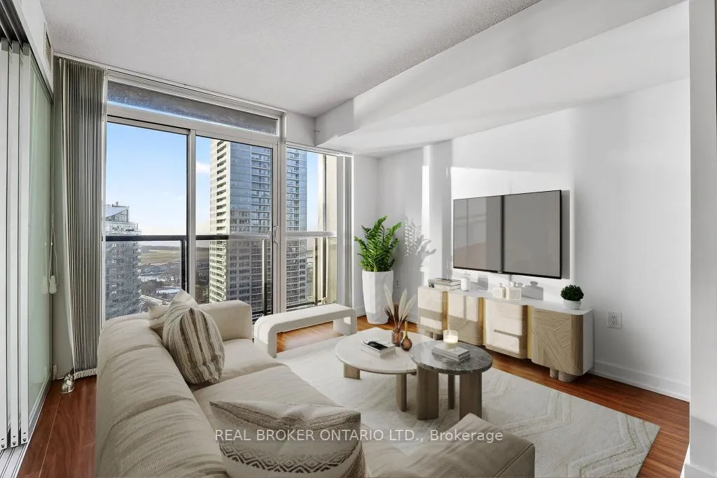 Photo 14 of Unit 3105, 85 Queens Wharf Road, Toronto, Waterfront Communities — HOMEH