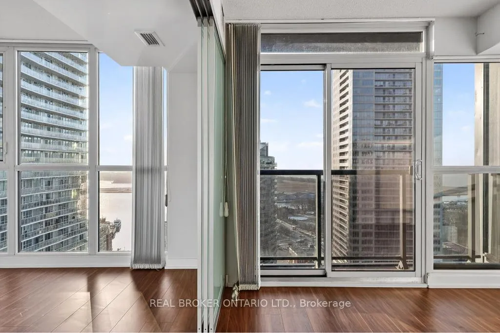 Photo 17 of Unit 3105, 85 Queens Wharf Road, Toronto, Waterfront Communities — HOMEH