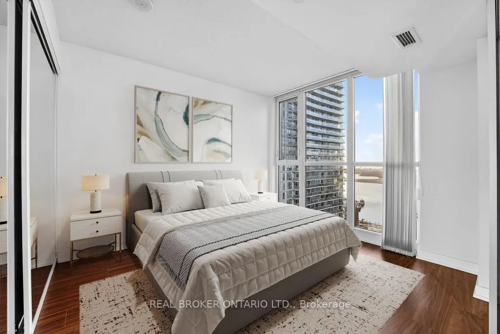 Photo 18 of Unit 3105, 85 Queens Wharf Road, Toronto, Waterfront Communities — HOMEH