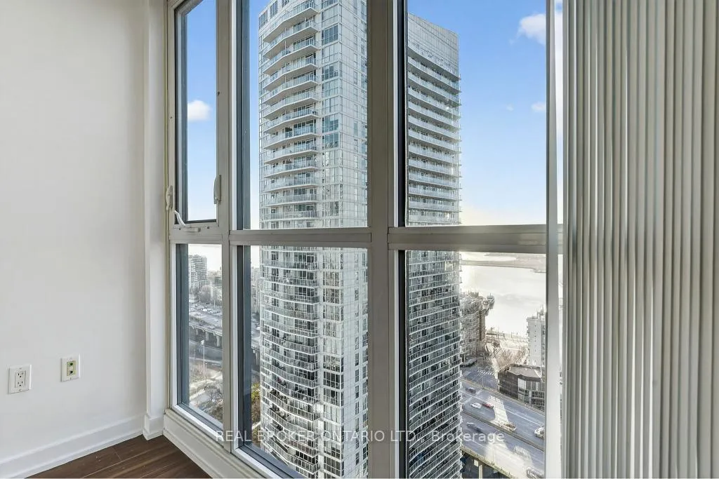 Photo 21 of Unit 3105, 85 Queens Wharf Road, Toronto, Waterfront Communities — HOMEH