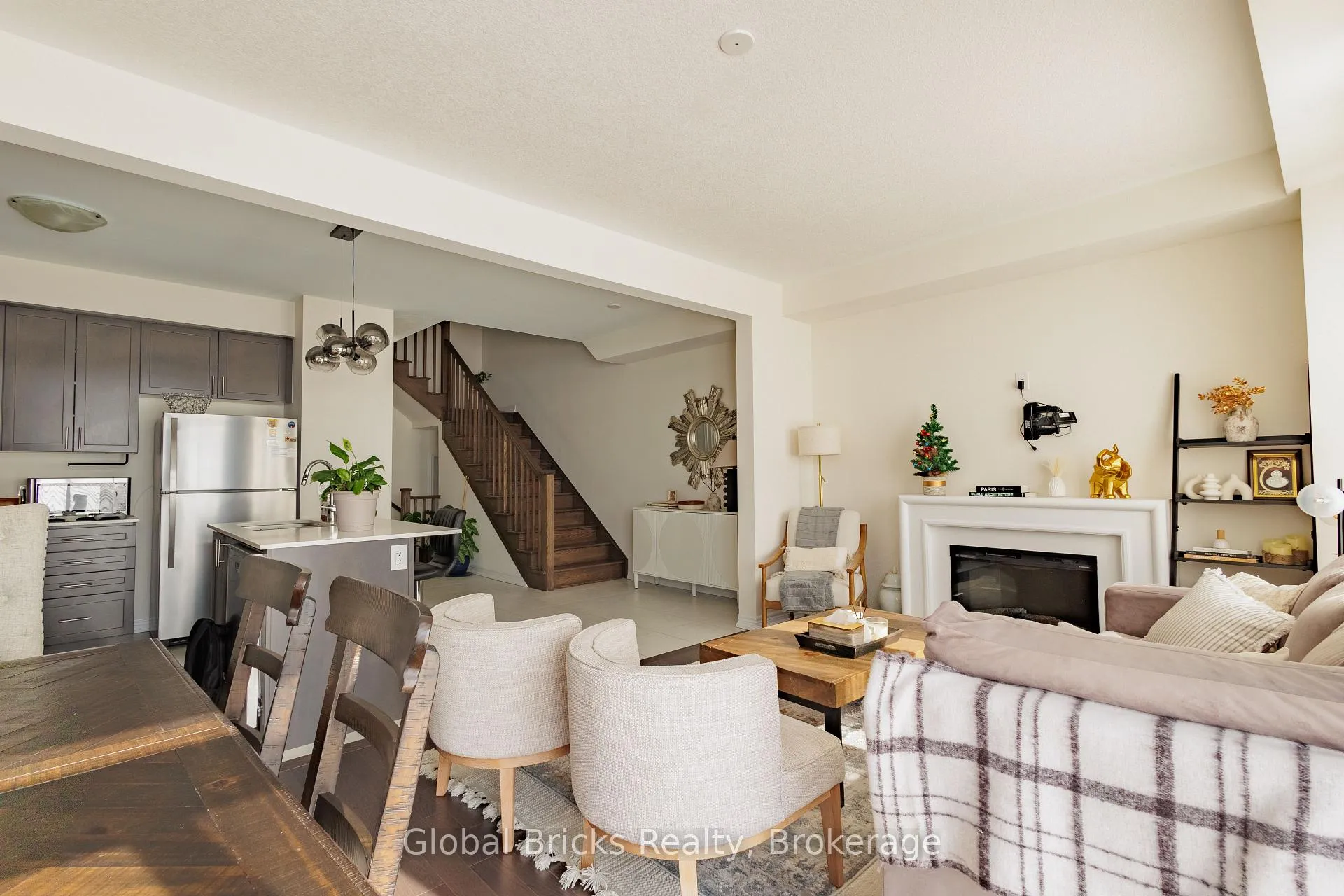 Photo 9 of 192 Broadacre Drive, Kitchener — HOMEH
