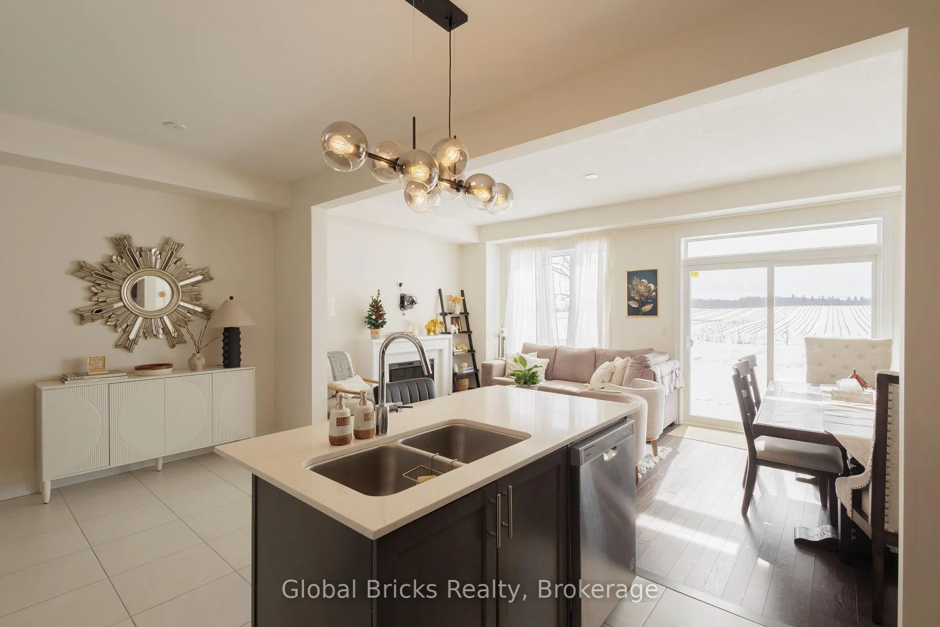 Photo 10 of 192 Broadacre Drive, Kitchener — HOMEH