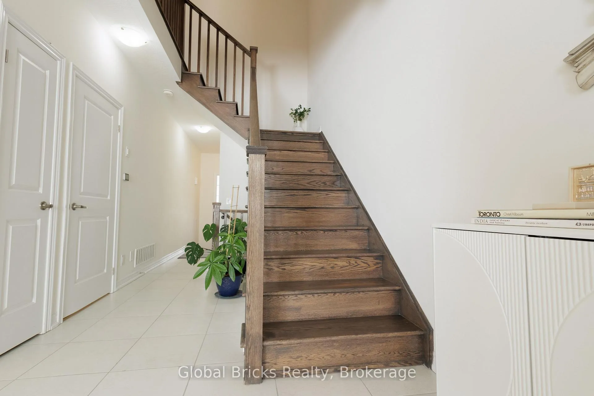 Photo 19 of 192 Broadacre Drive, Kitchener — HOMEH