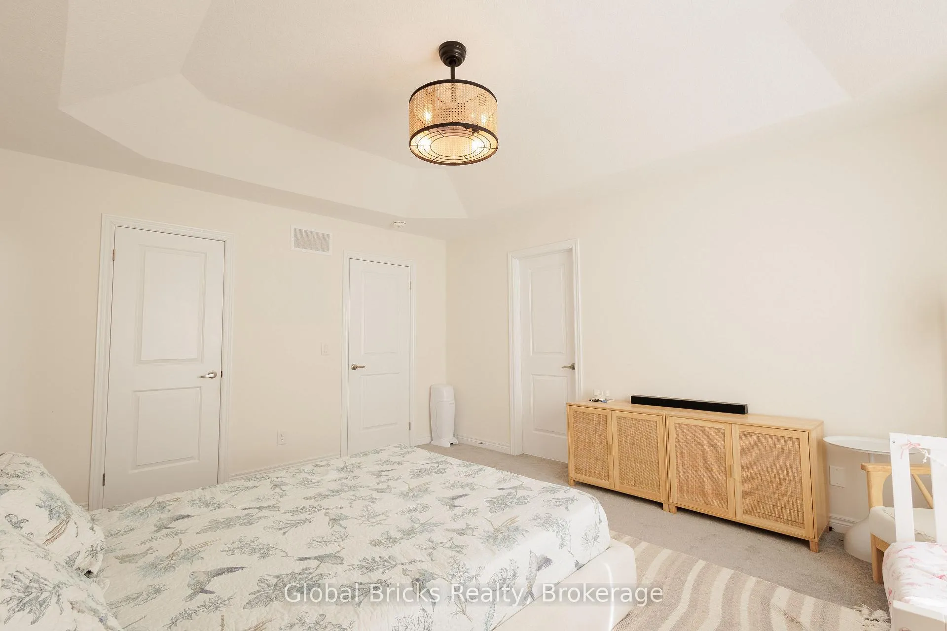 Photo 32 of 192 Broadacre Drive, Kitchener — HOMEH