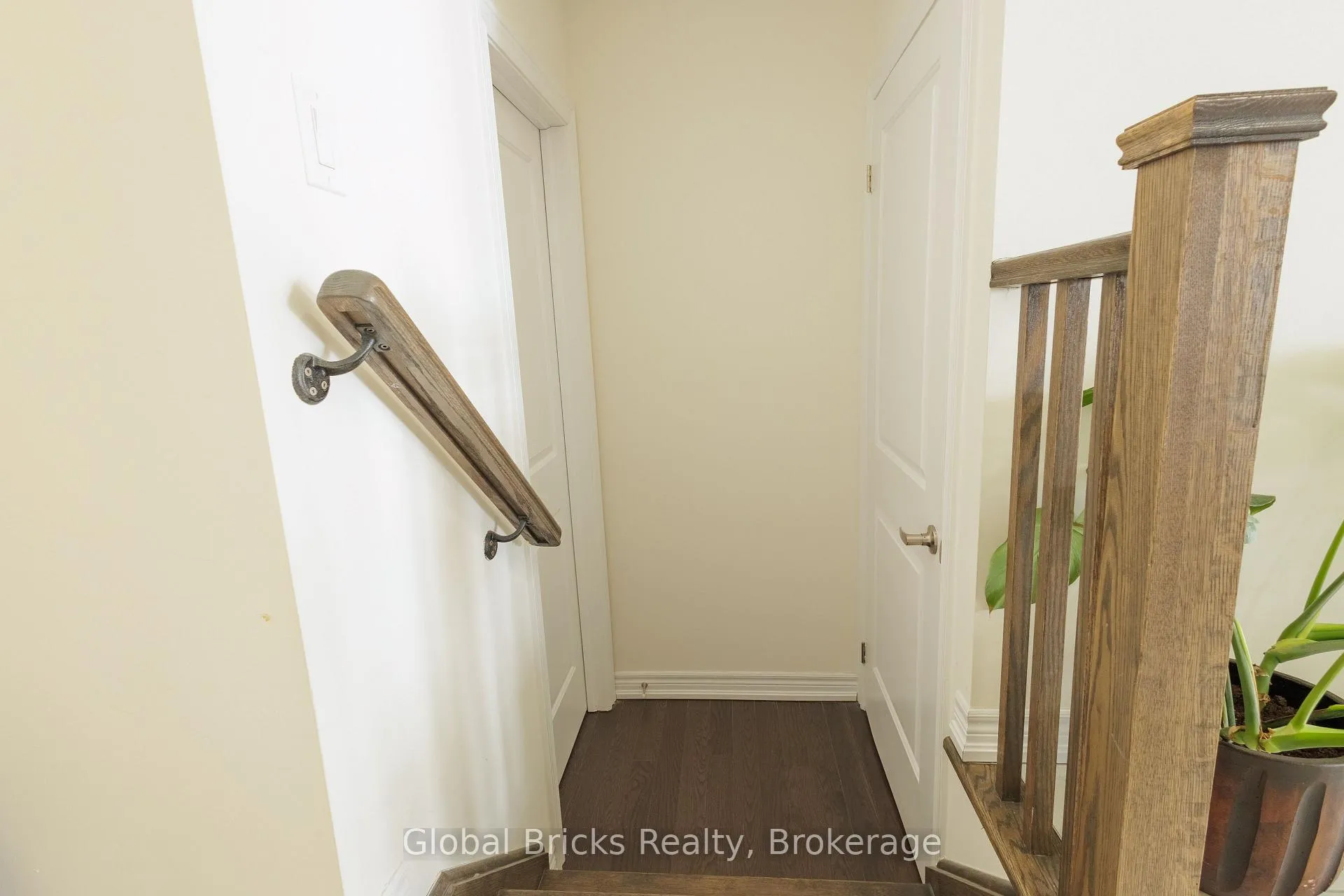 Photo 36 of 192 Broadacre Drive, Kitchener — HOMEH
